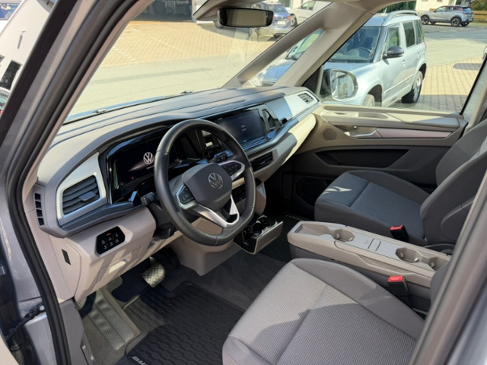 Volkswagen Multivan Langversion – Bild 17