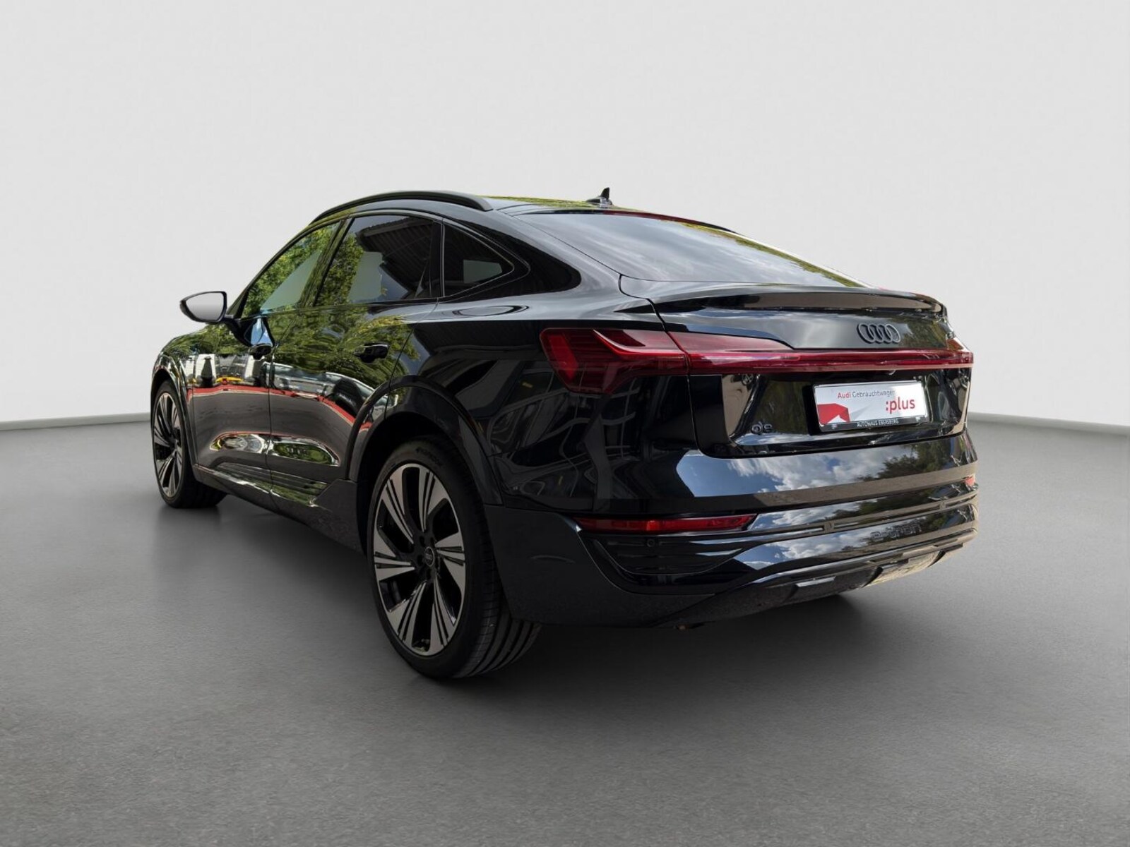 Audi Q8 Sportback e-tron – Bild 8