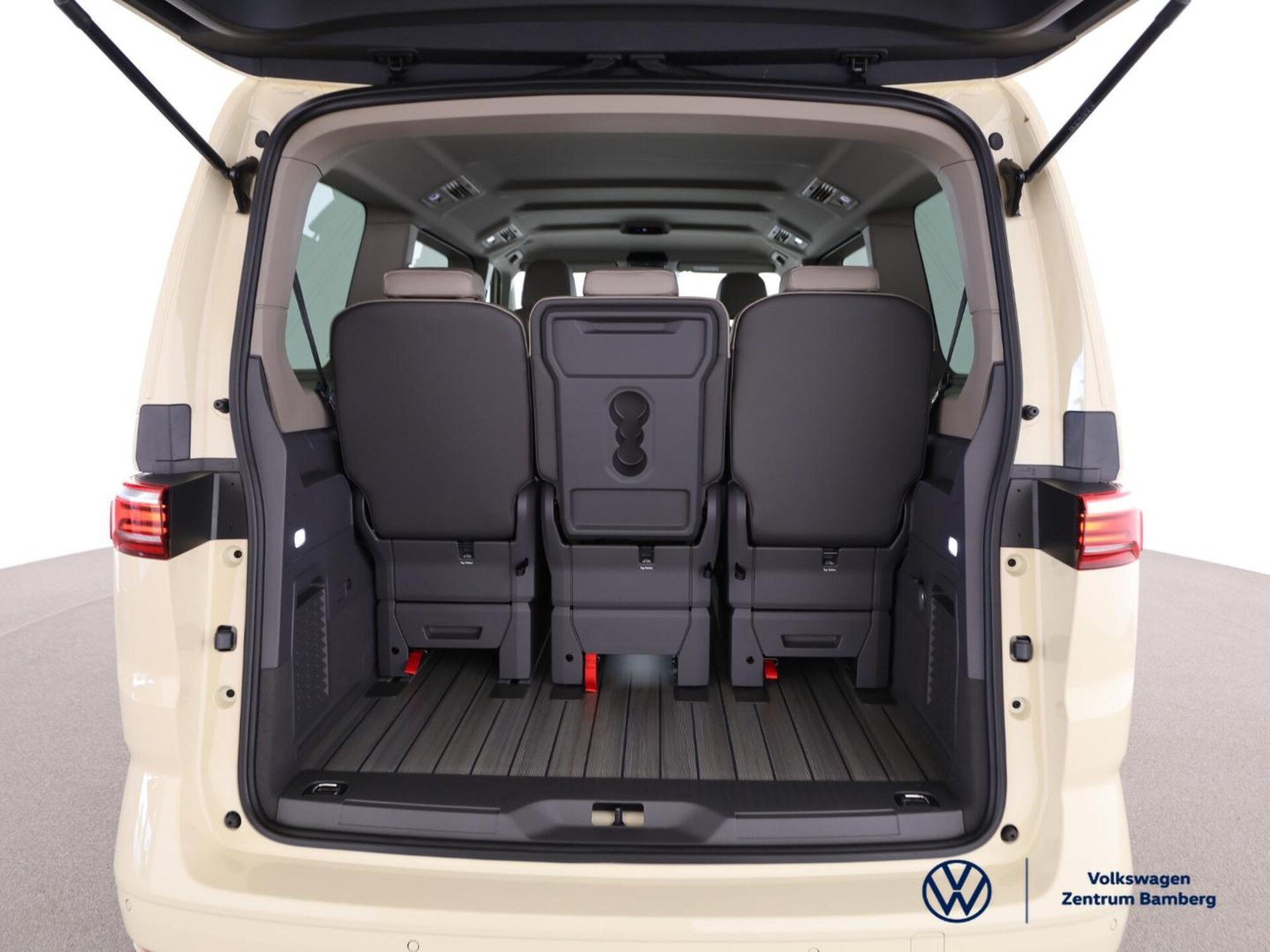 Volkswagen Multivan Langversion Basis-Modell