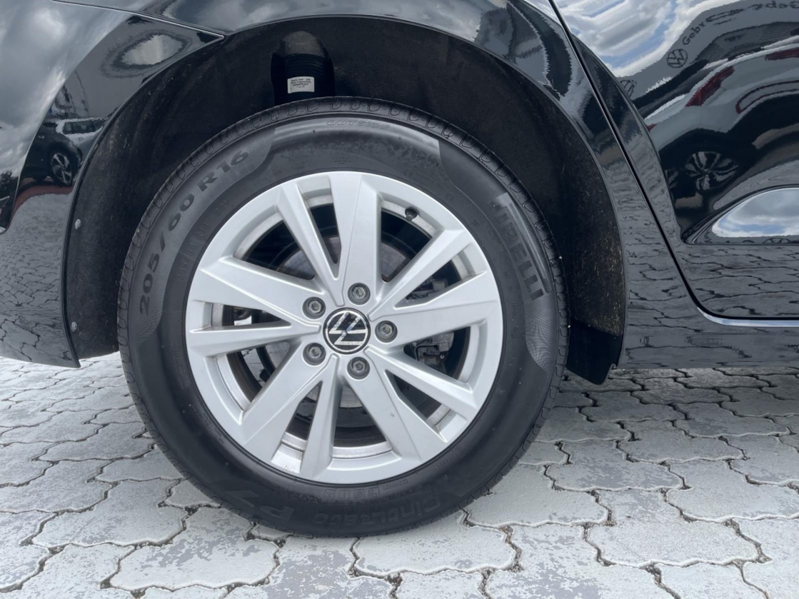 Volkswagen Touran – Bild 7