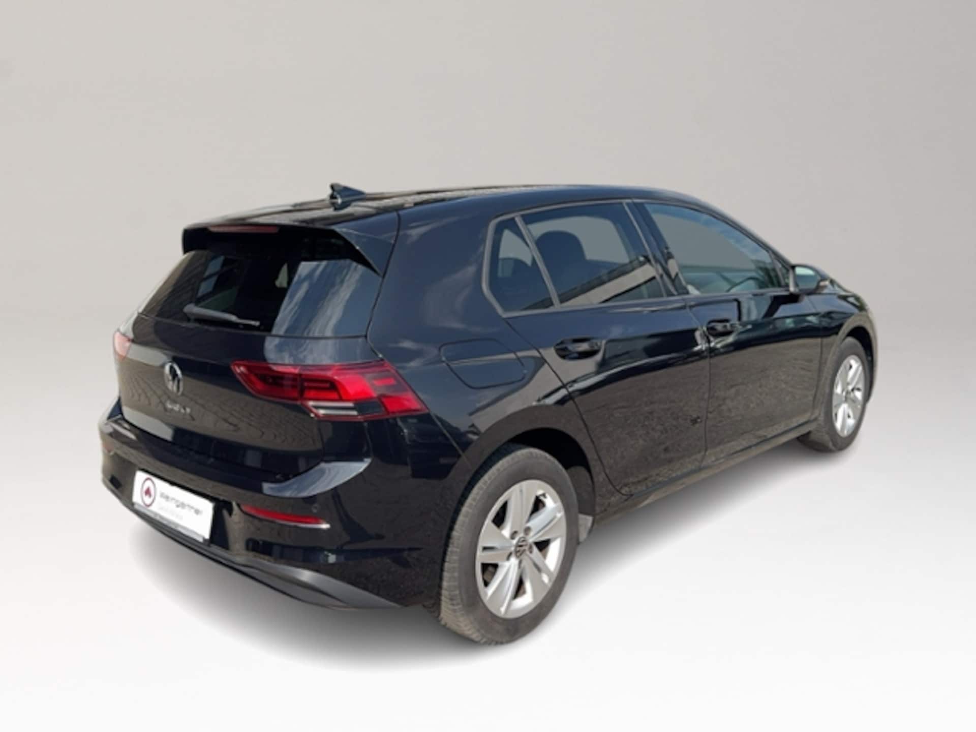 Volkswagen Golf Life