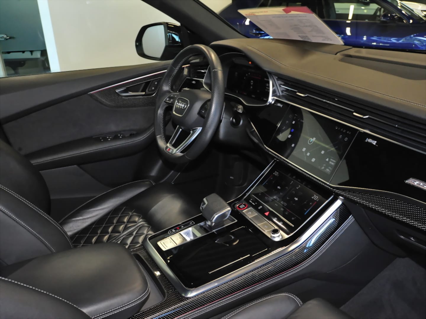 Bild über Audi SQ8 TFSI quattro tiptronic - für weitere Informationen kontaktieren Sie den Audi Partner