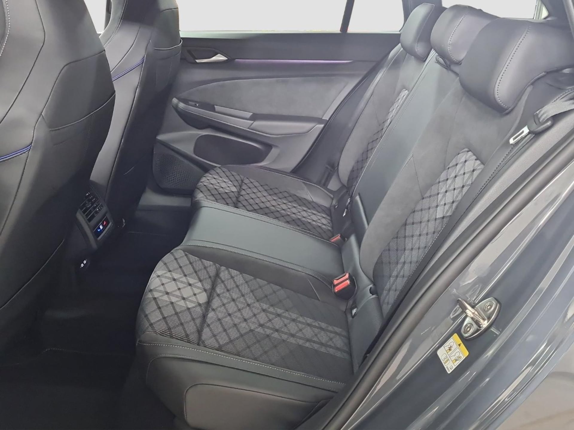 Volkswagen Golf Variant R-Line