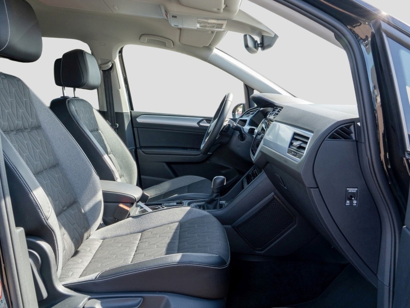 Volkswagen Touran – Bild 8