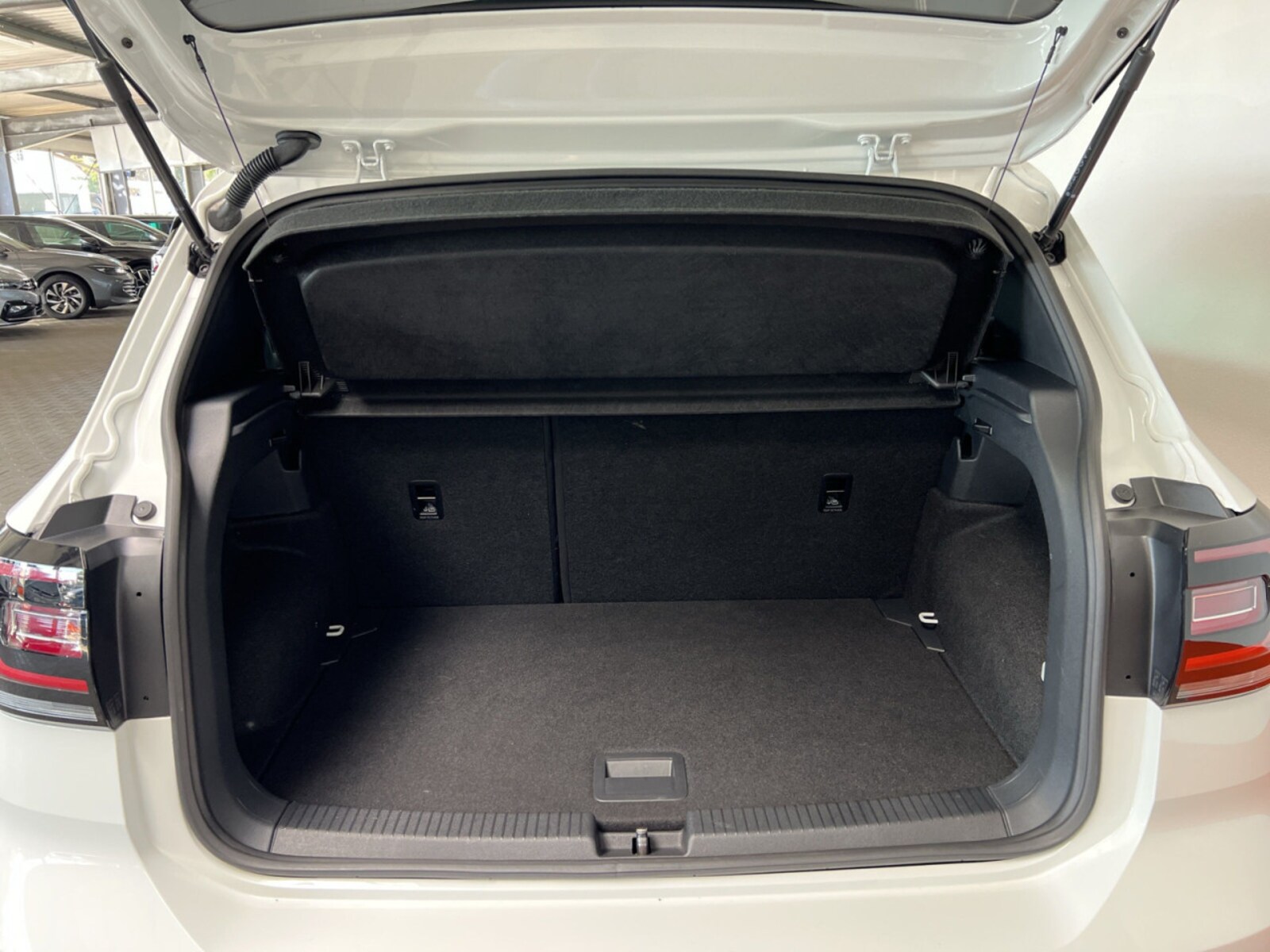 Volkswagen T-Cross – Bild 9