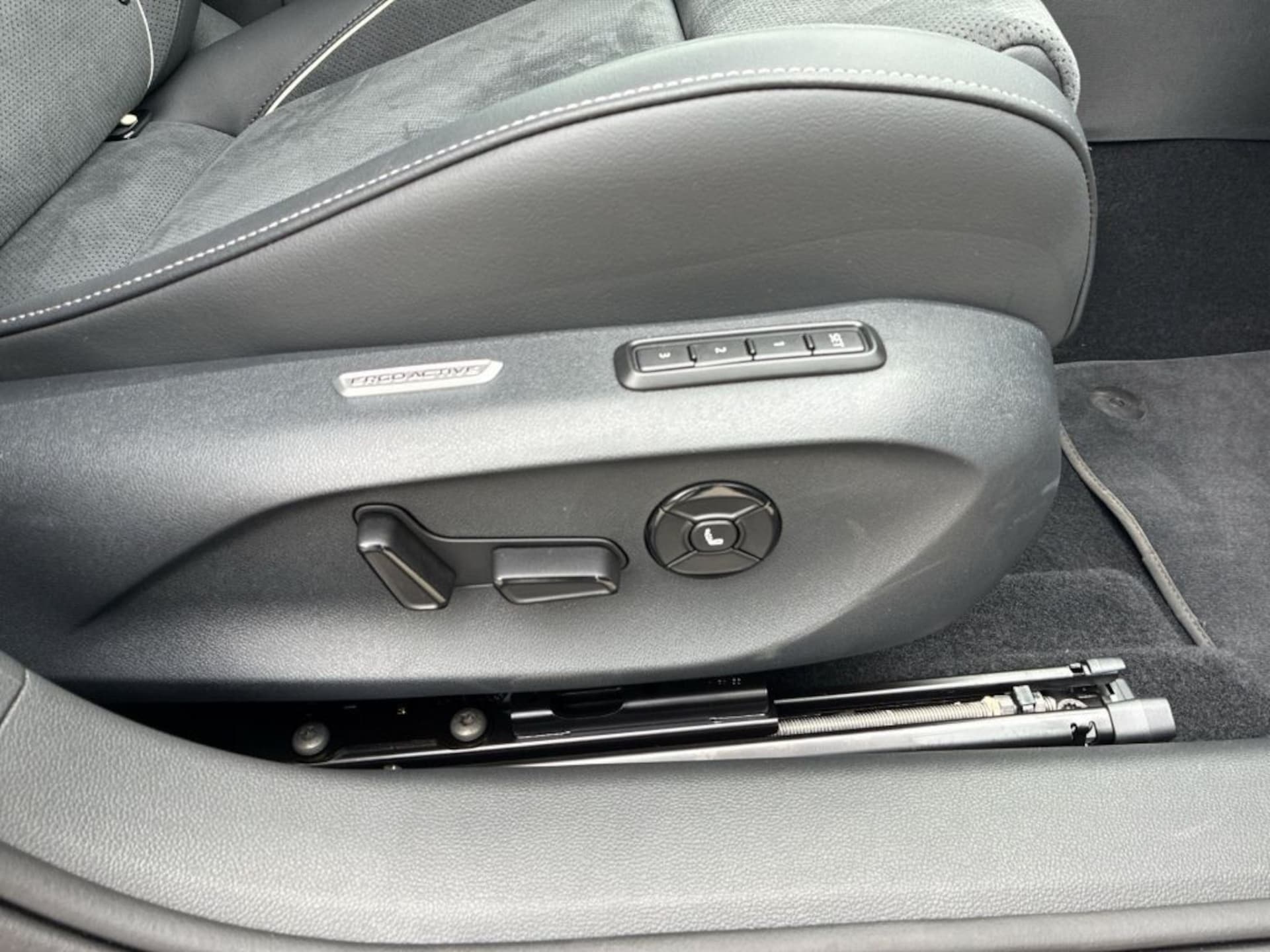Volkswagen Passat Elegance