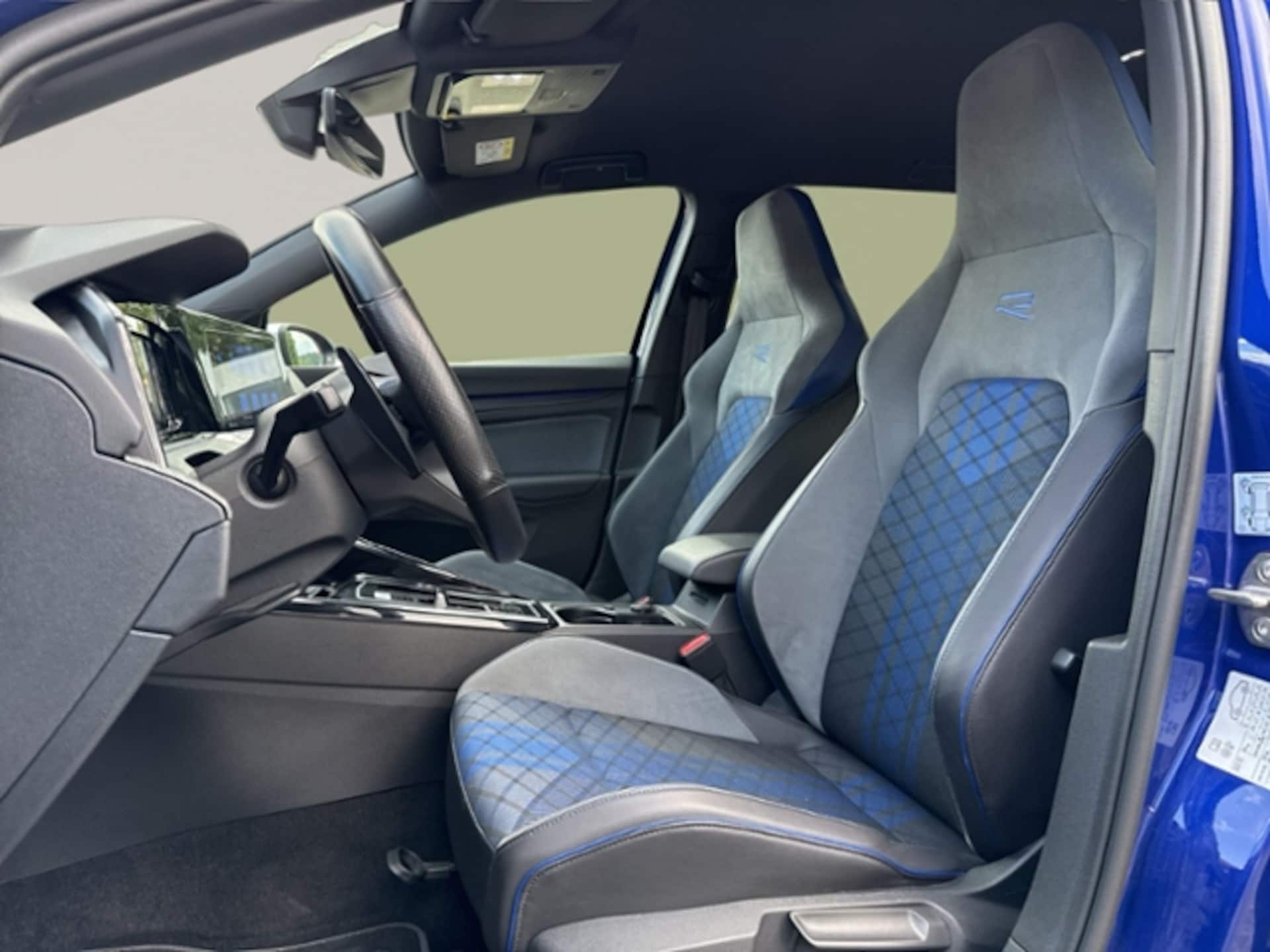 Volkswagen Golf Variant R