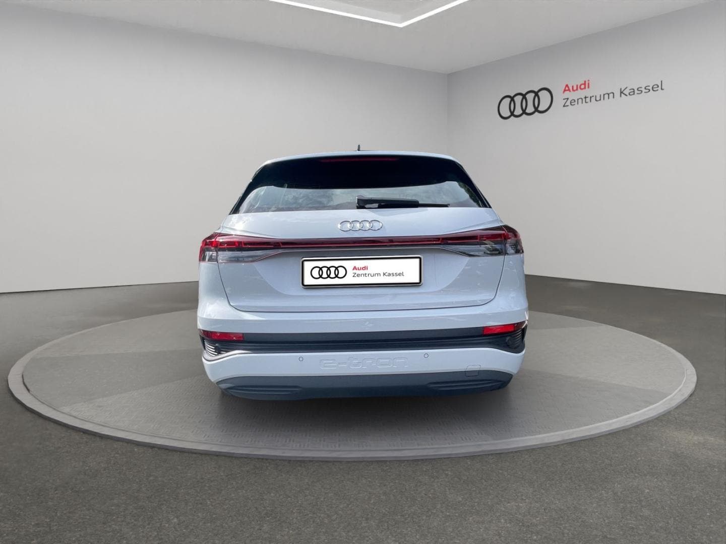 Bild über Audi Q4 e-tron 40 e-tron - für weitere Informationen kontaktieren Sie den Audi Partner