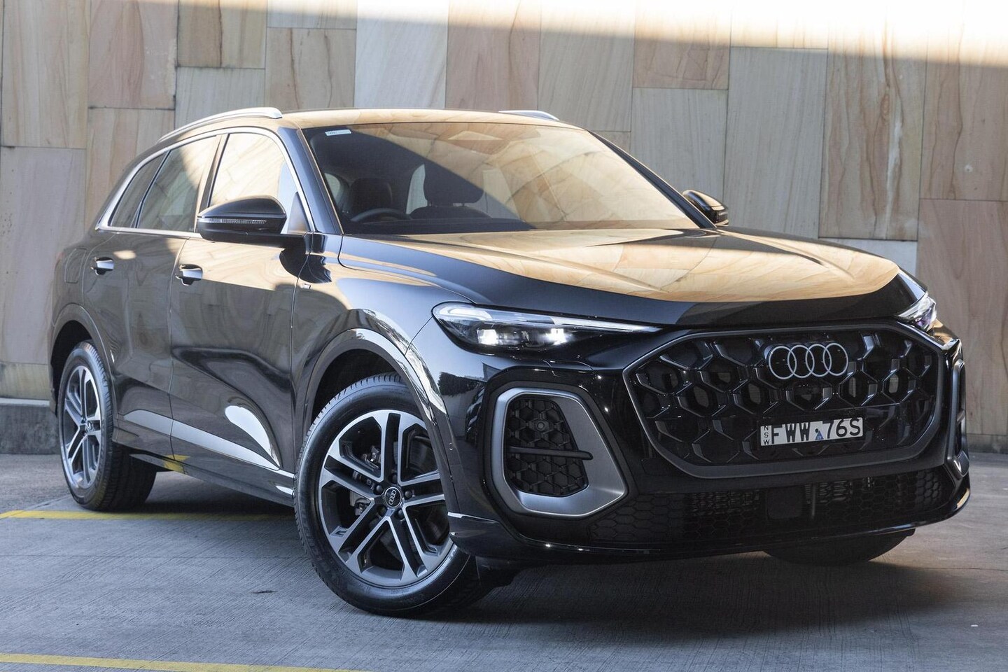 Image about Audi Q5 SUV TFSI 150 kW