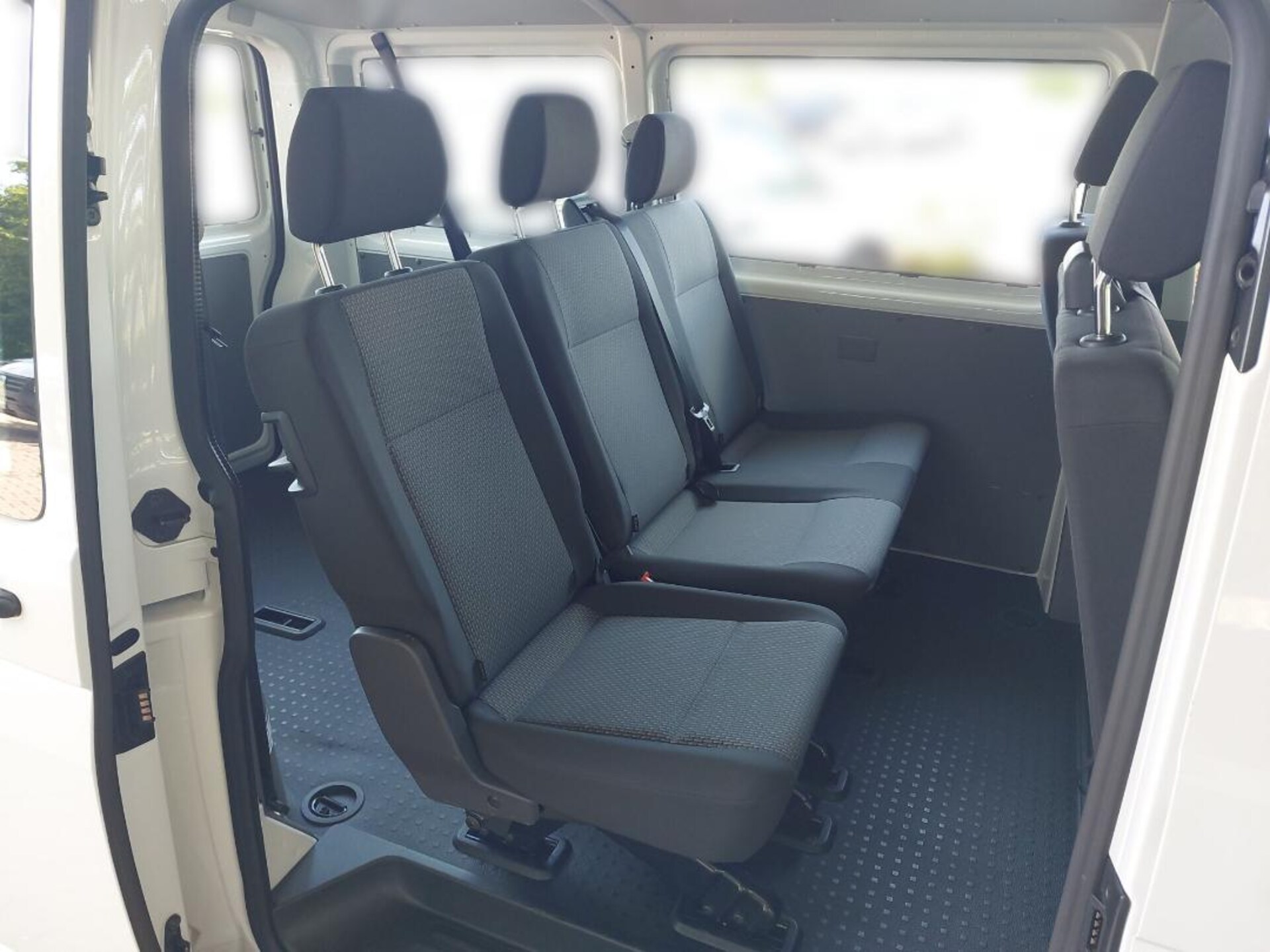 Volkswagen T6.1 Transporter Kombi kurzer Radstand