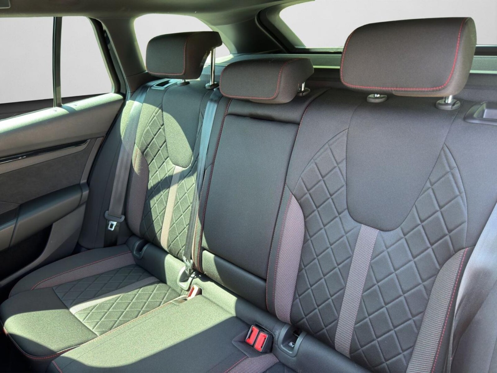 Škoda Octavia Combi – Bild 14
