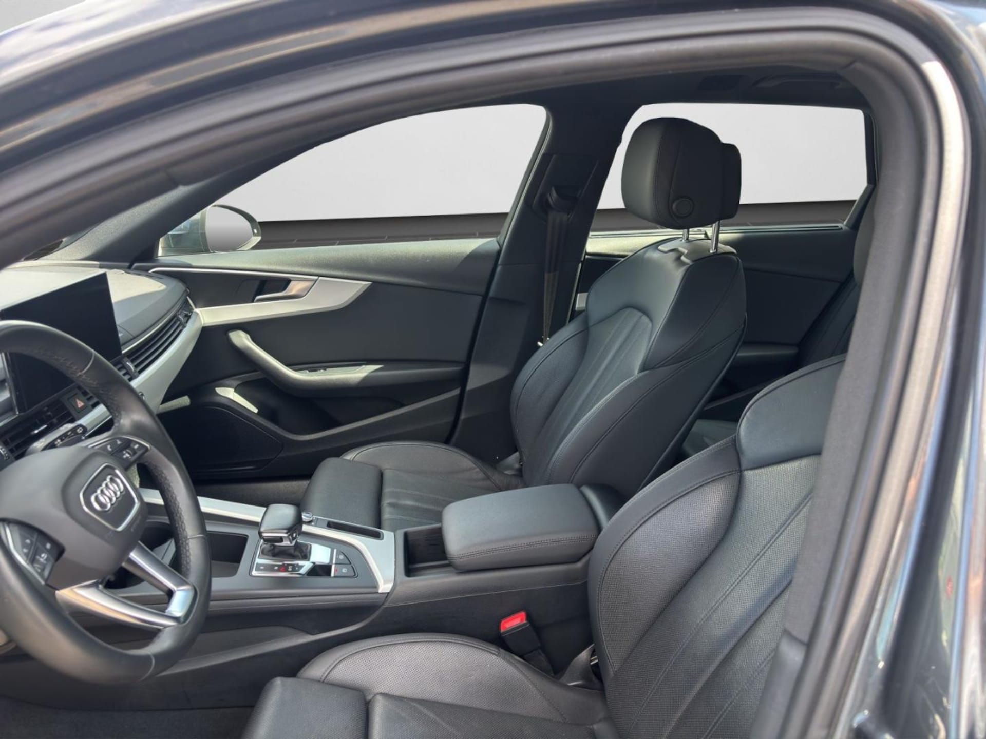 Audi A4 Avant S line