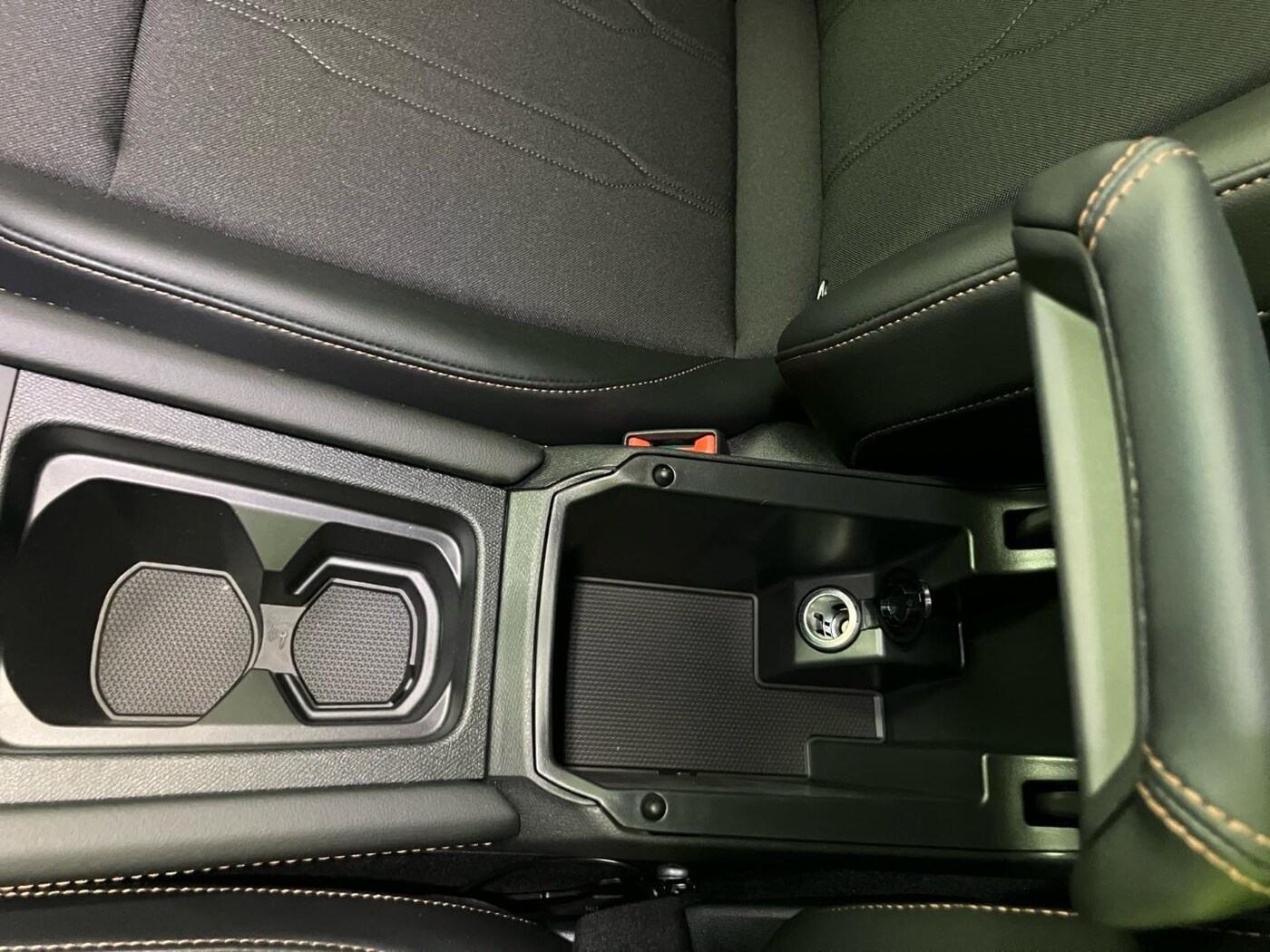 CUPRA Formentor 1.5 eTSI DSG 110 kW (150 CV) — photo 14