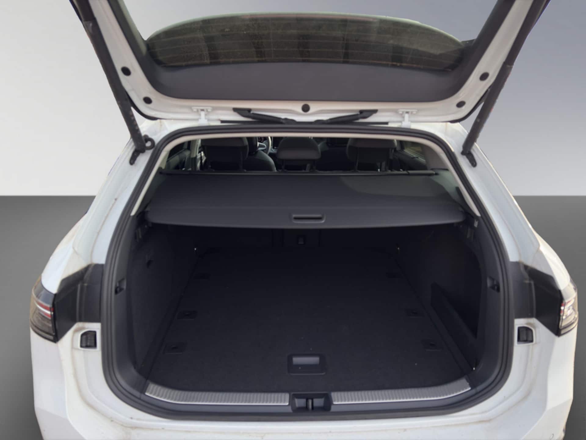 Volkswagen Passat Elegance