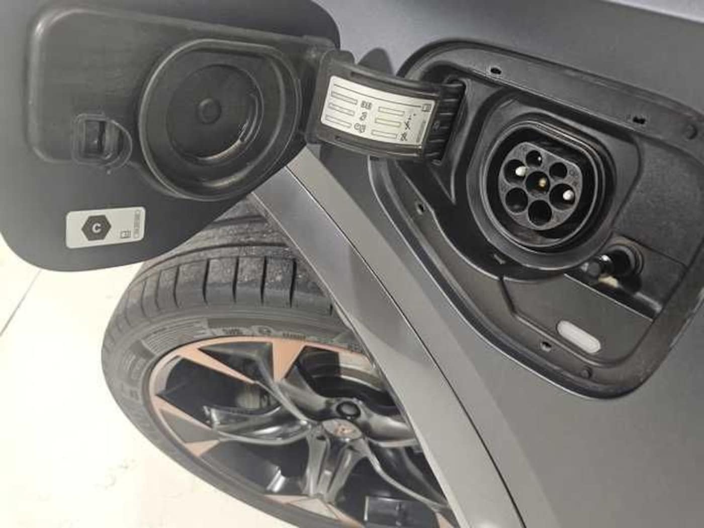 CUPRA Formentor 1.4 e-Hybrid VZ DSG 180 kW (245 CV) — photo 22