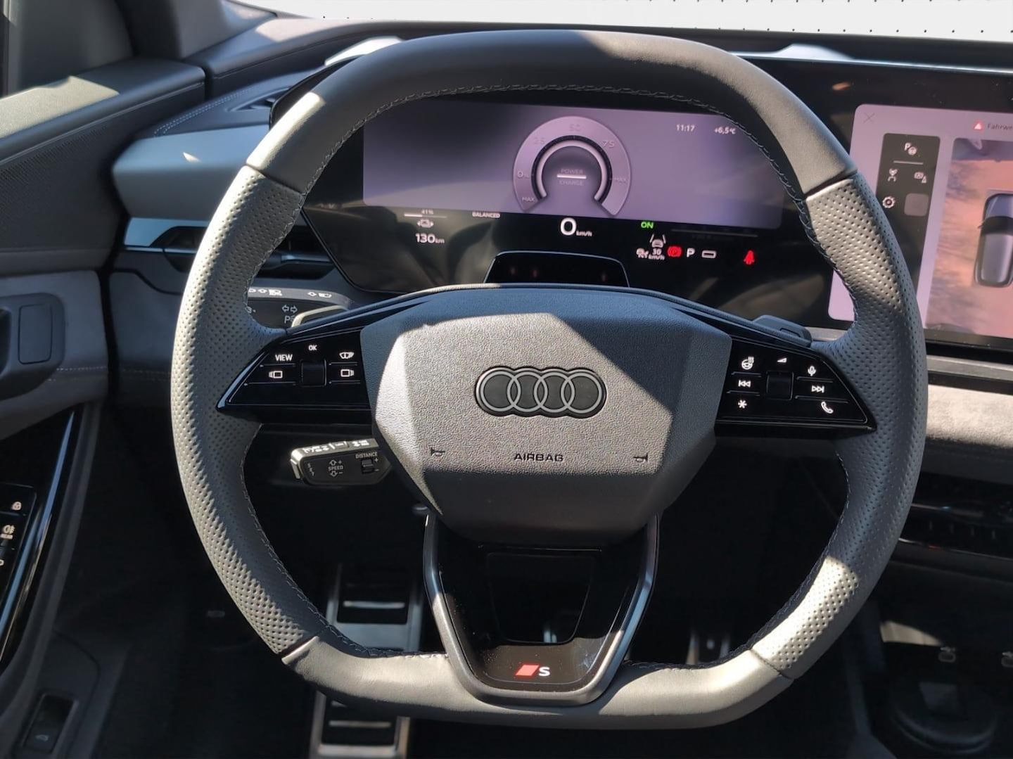 Bild über Audi Q6 SUV e-tron S line business e-tron performance 225 kW - für weitere Informationen kontaktieren Sie den Audi Partner