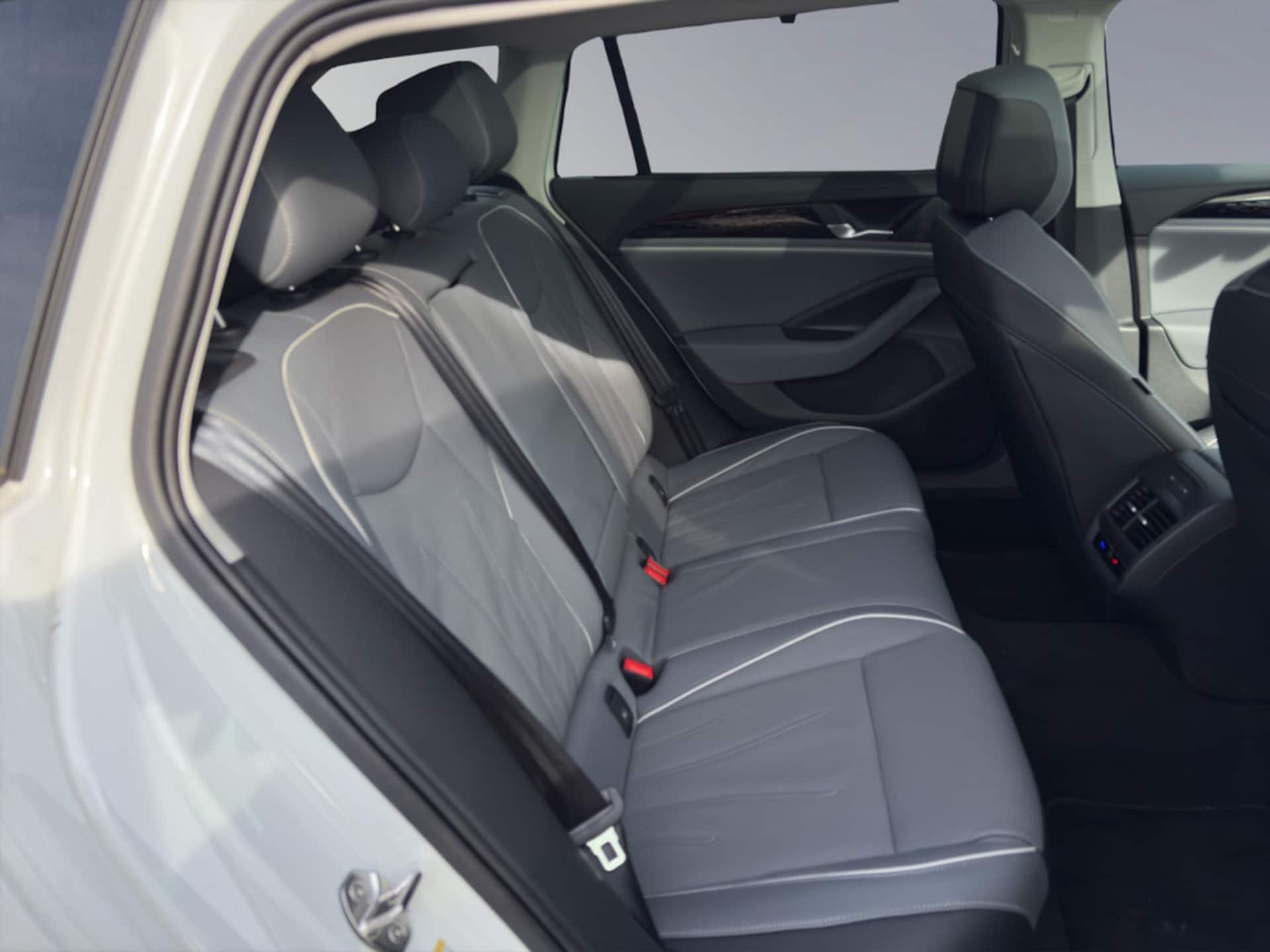 Volkswagen Passat Elegance