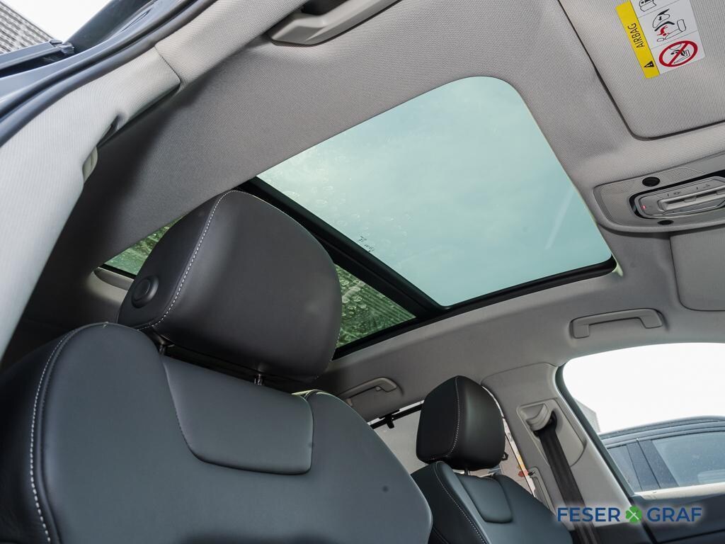 Image about Audi Q8 Sportback e-tron advanced 50 e-tron quattro