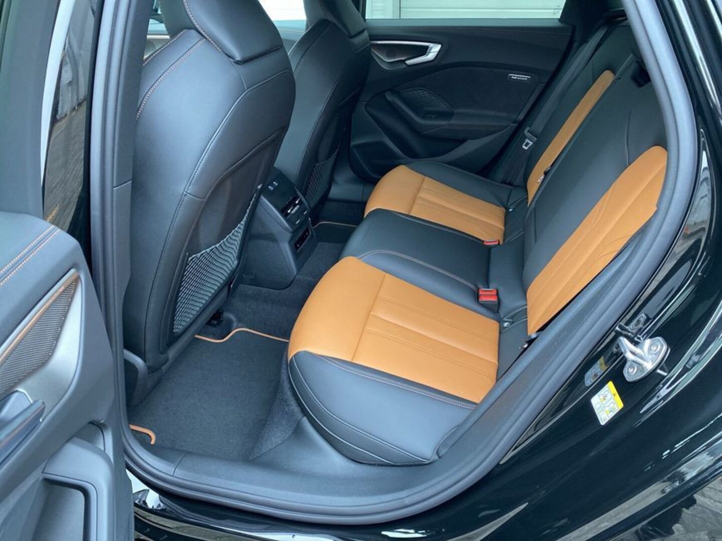 Bild über Audi A5 Avant TDI quattro 150 kW S tronic - für weitere Informationen kontaktieren Sie den Audi Partner