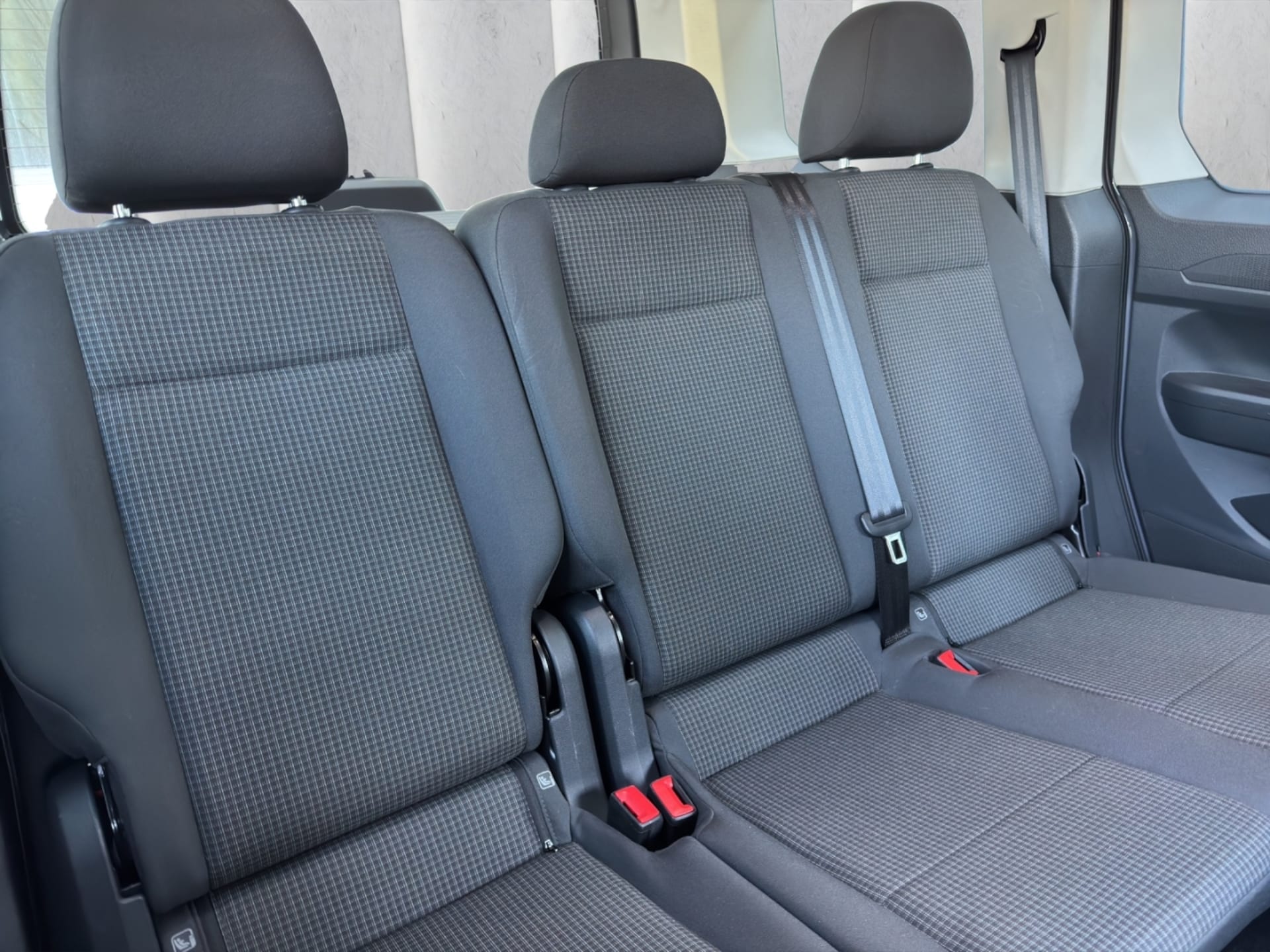 Volkswagen Caddy Basis-Modell