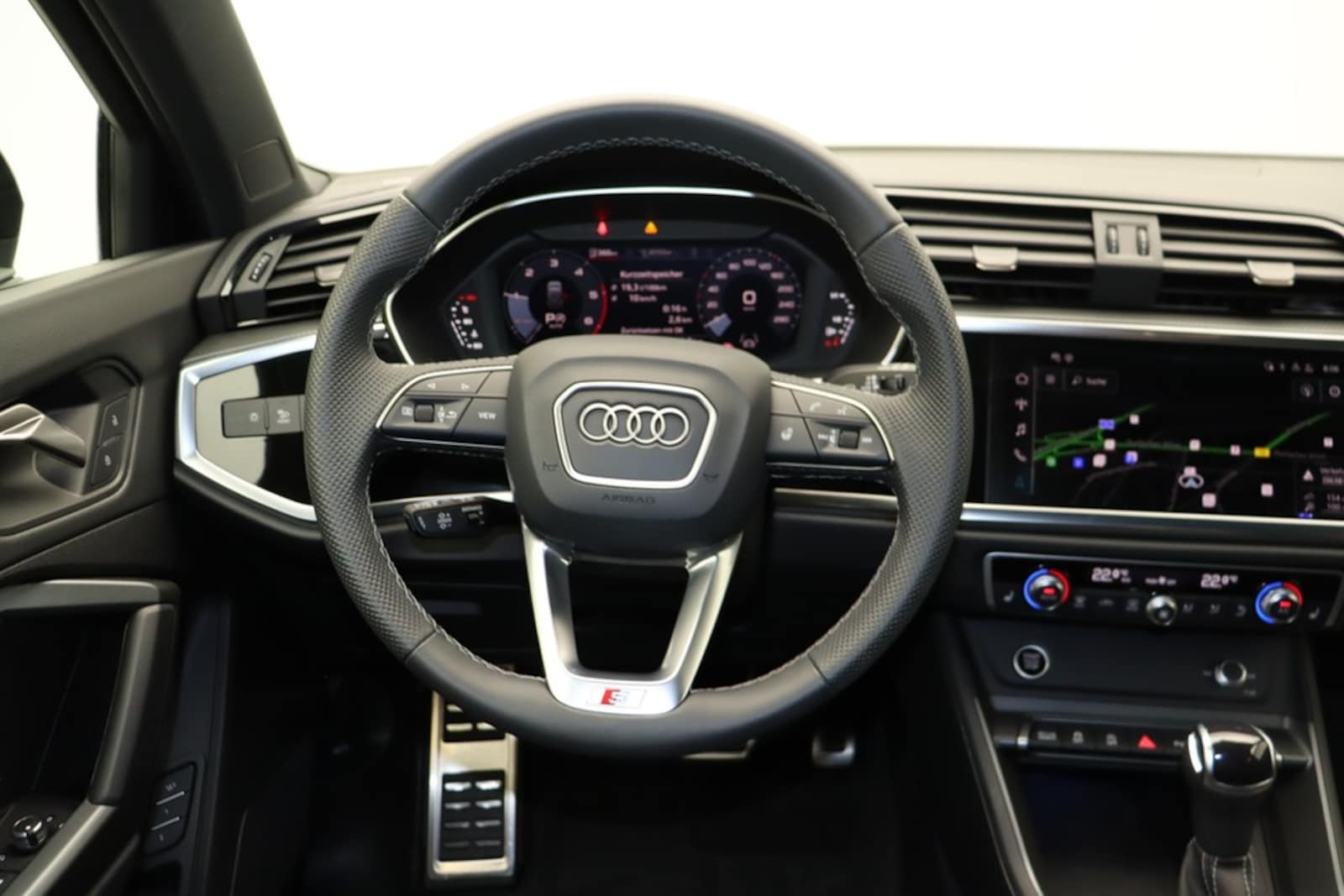 Audi Q3 – Bild 15
