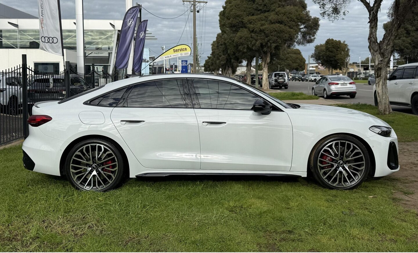 Image about Audi S5 Sedan TFSI quattro 270 kW S tronic