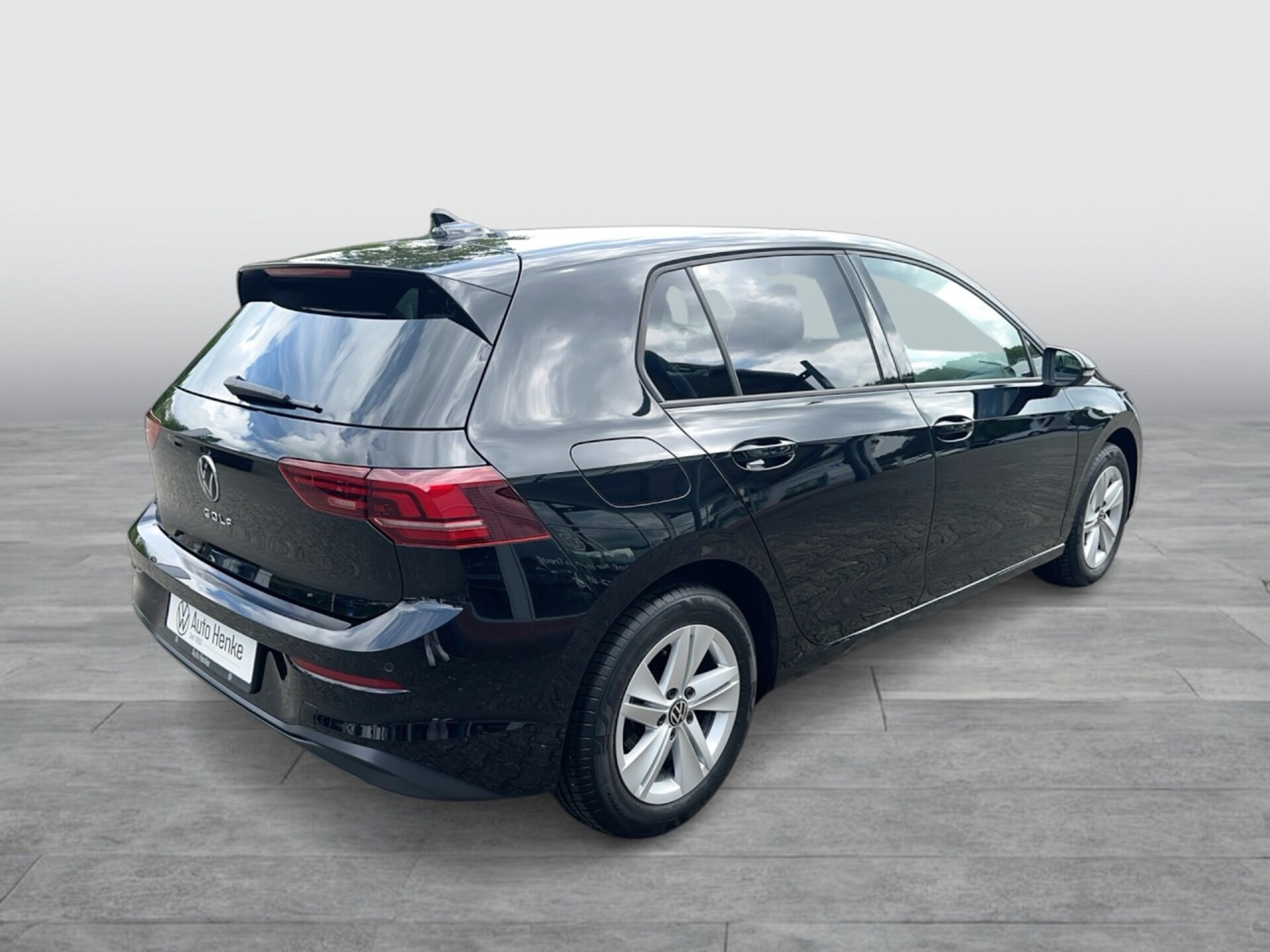 Volkswagen Golf Life