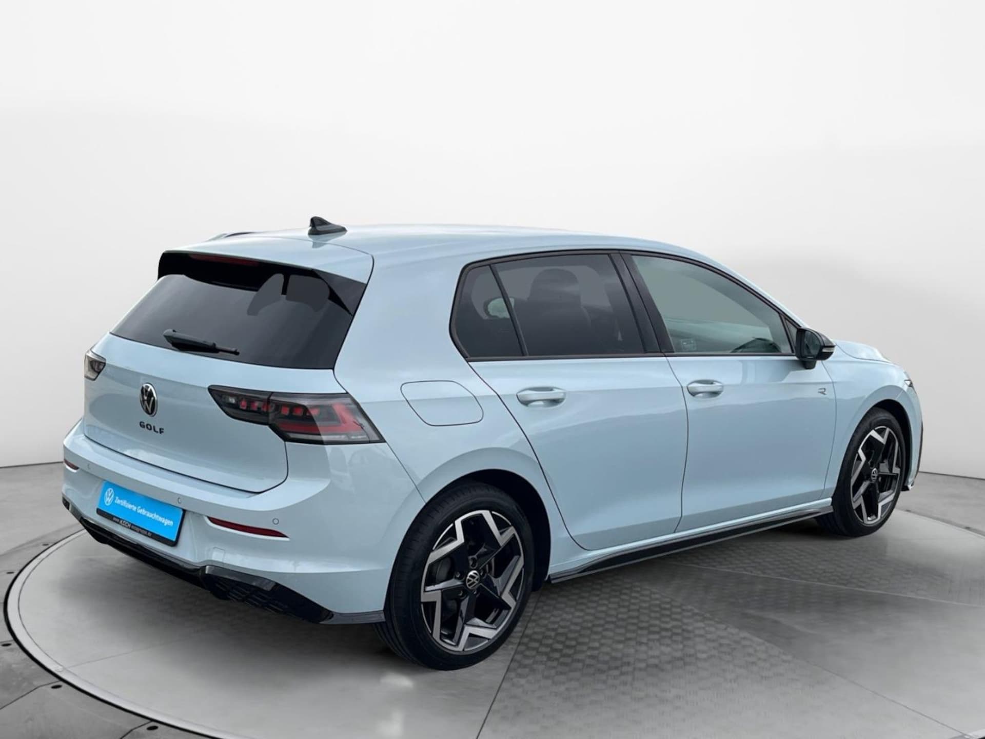 Volkswagen Golf R-Line