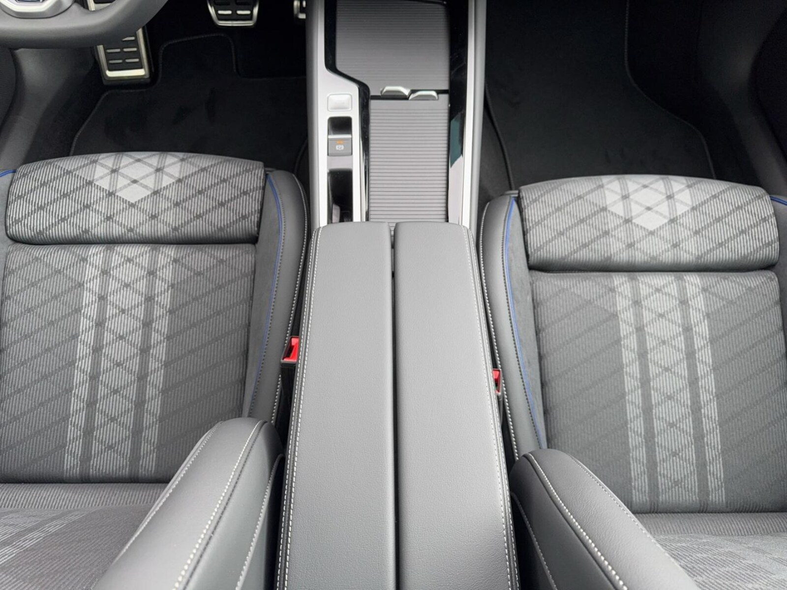 Volkswagen Passat – Bild 14