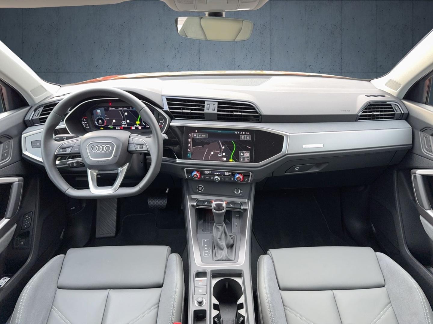 Bild über Audi Q3 S line 35 TFSI S tronic - für weitere Informationen kontaktieren Sie den Audi Partner