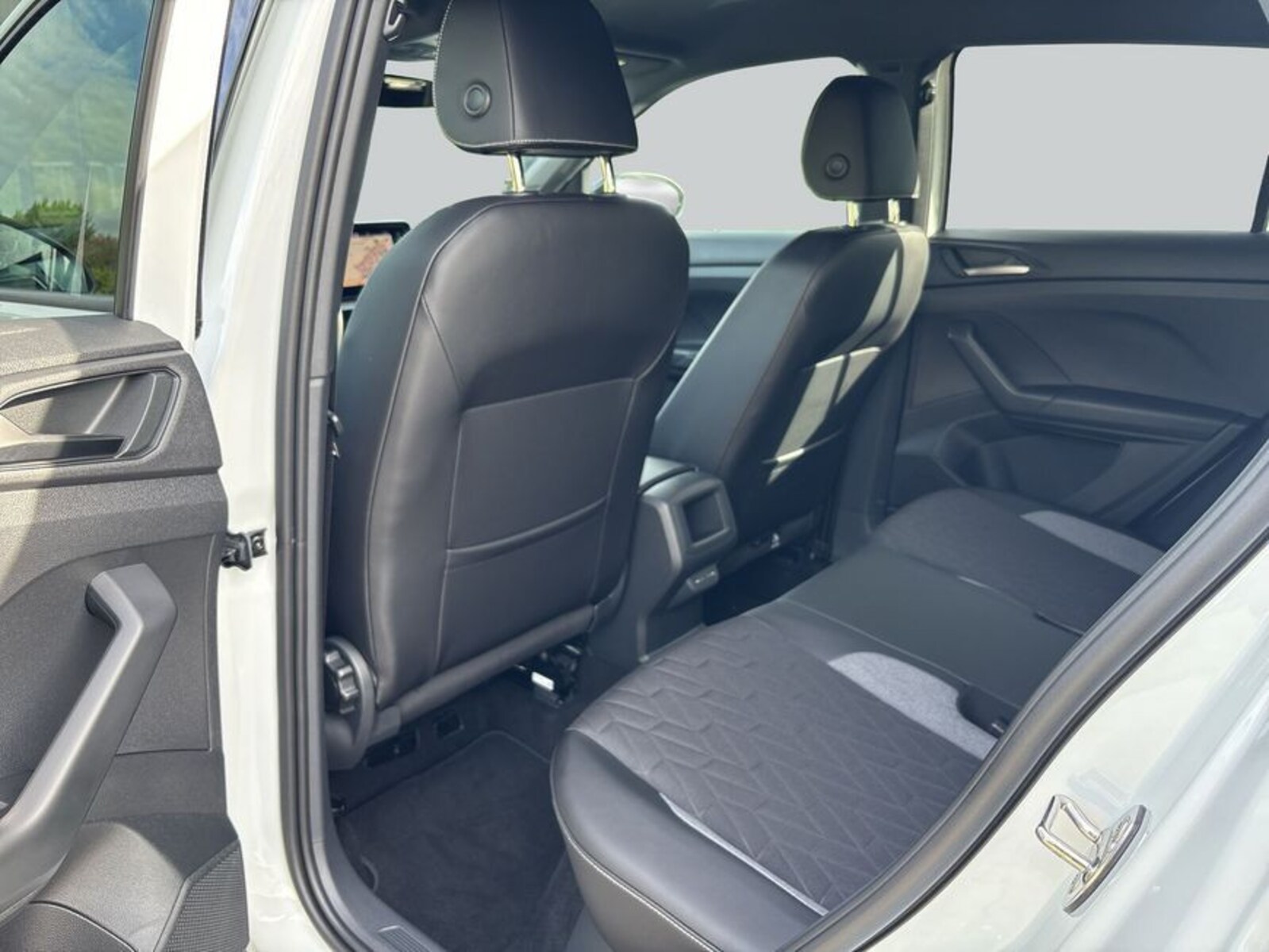 Volkswagen T-Cross – Bild 11