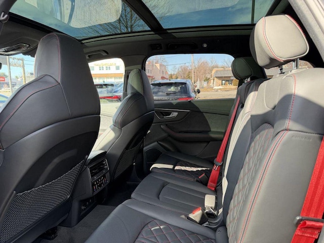 2026 Audi Q7 Prestige - Photo 24