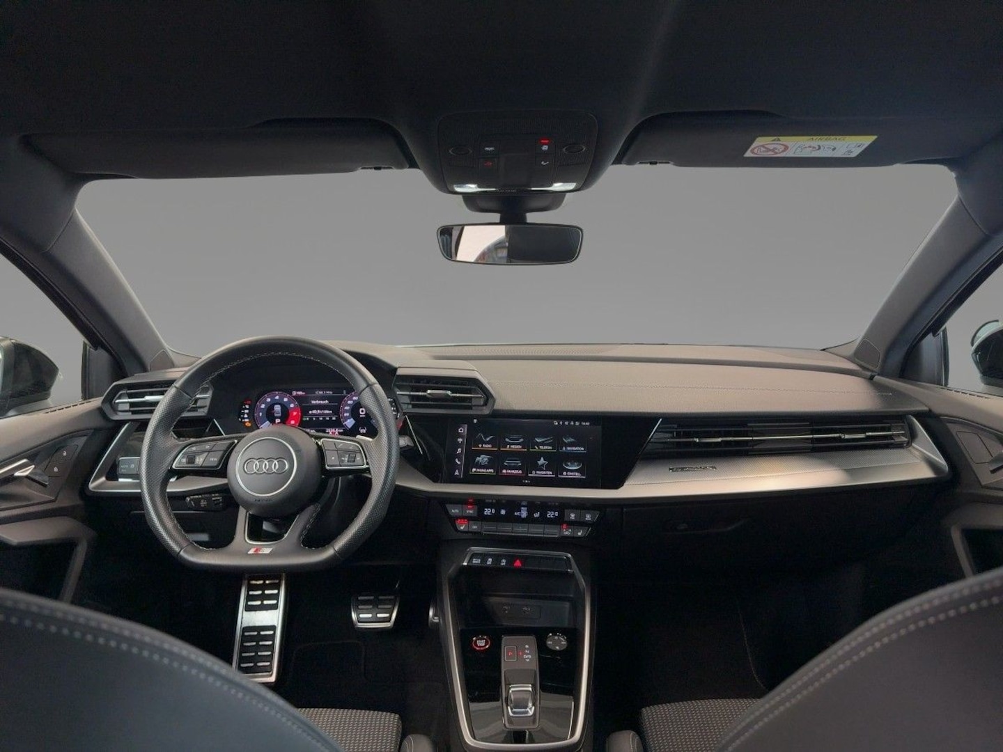 Bild über Audi S3 Limousine TFSI quattro S tronic - für weitere Informationen kontaktieren Sie den Audi Partner