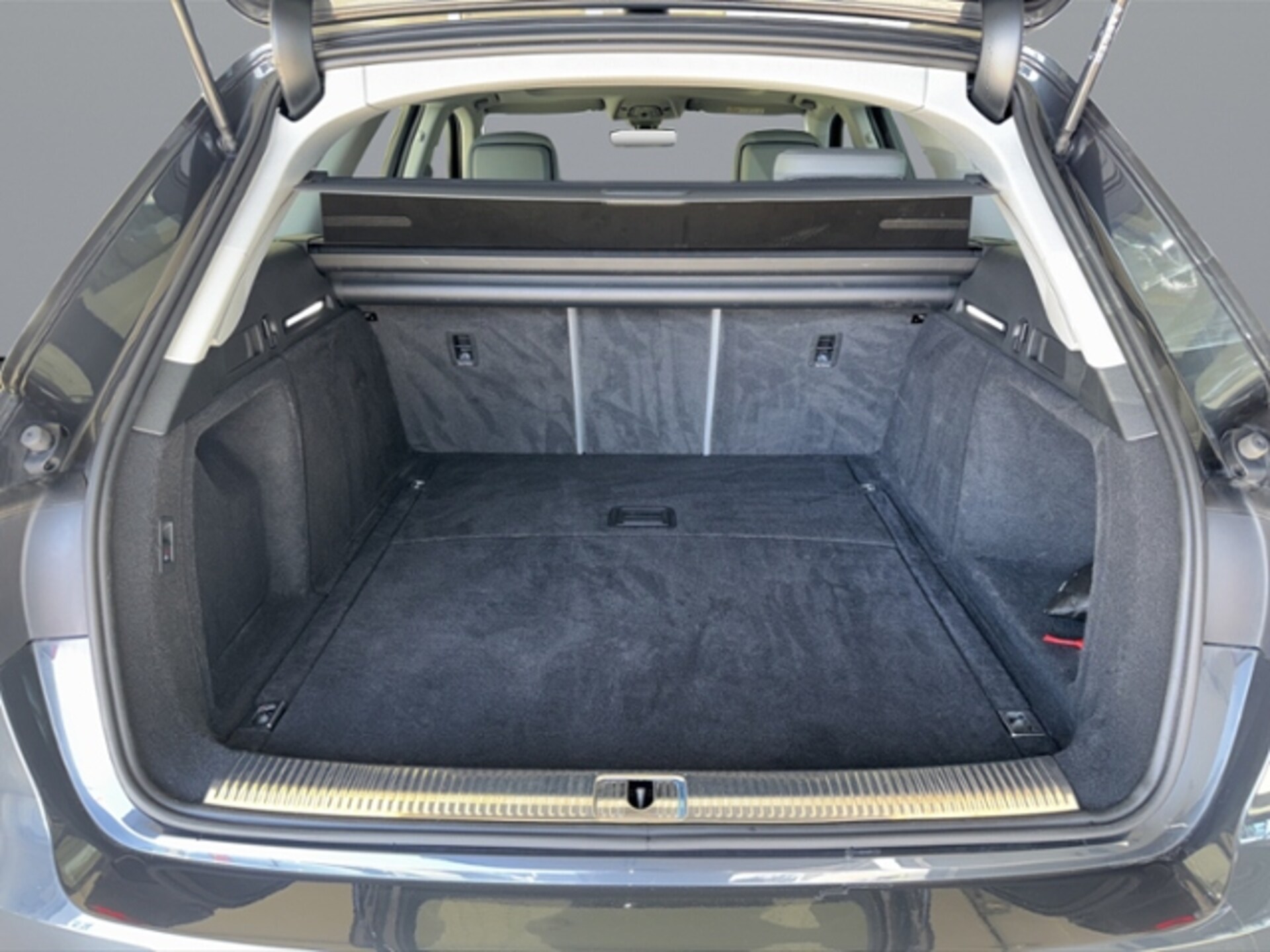 Audi A4 Avant Advanced