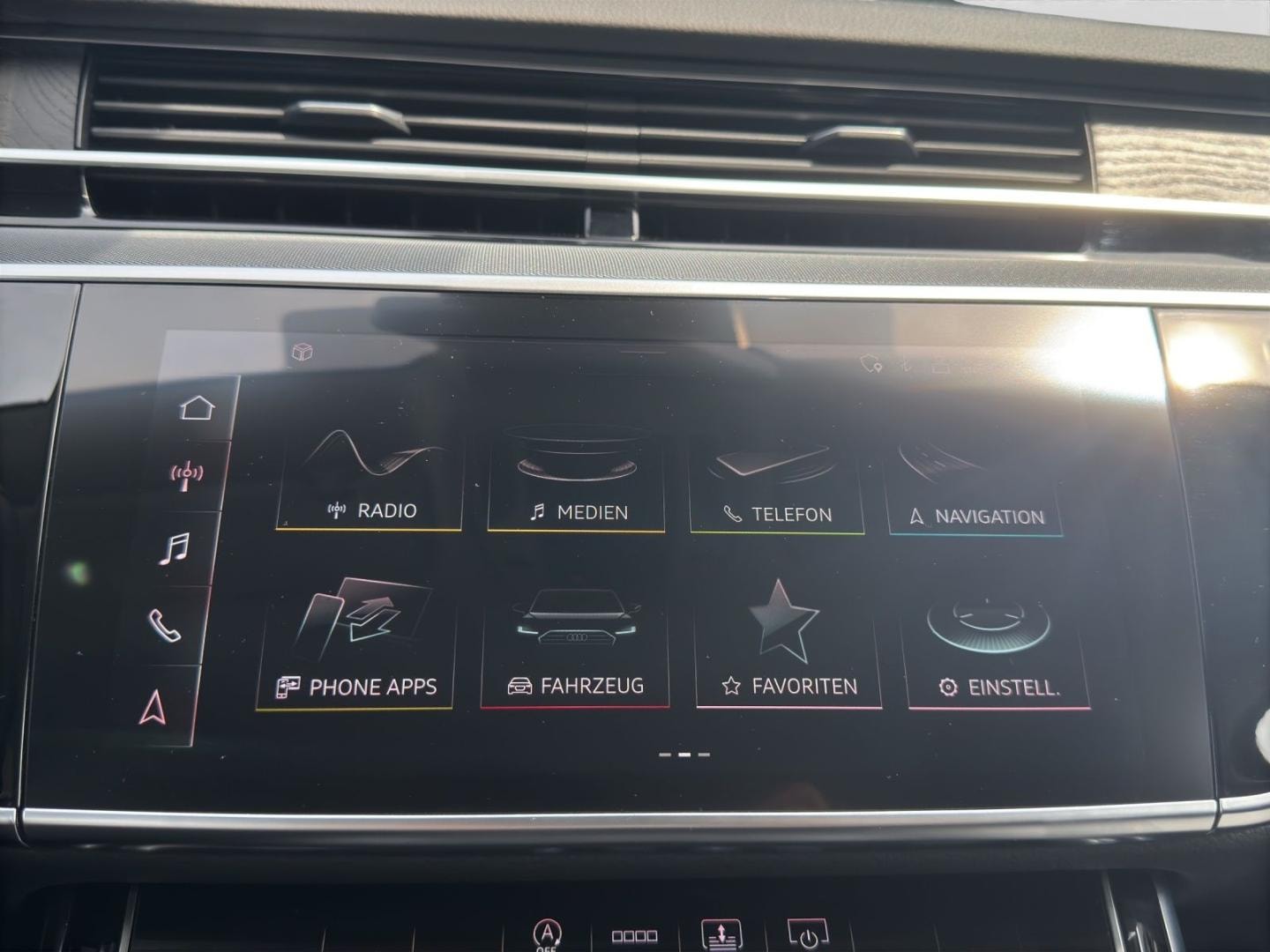 Bild über Audi A8 50 TDI quattro tiptronic - für weitere Informationen kontaktieren Sie den Audi Partner