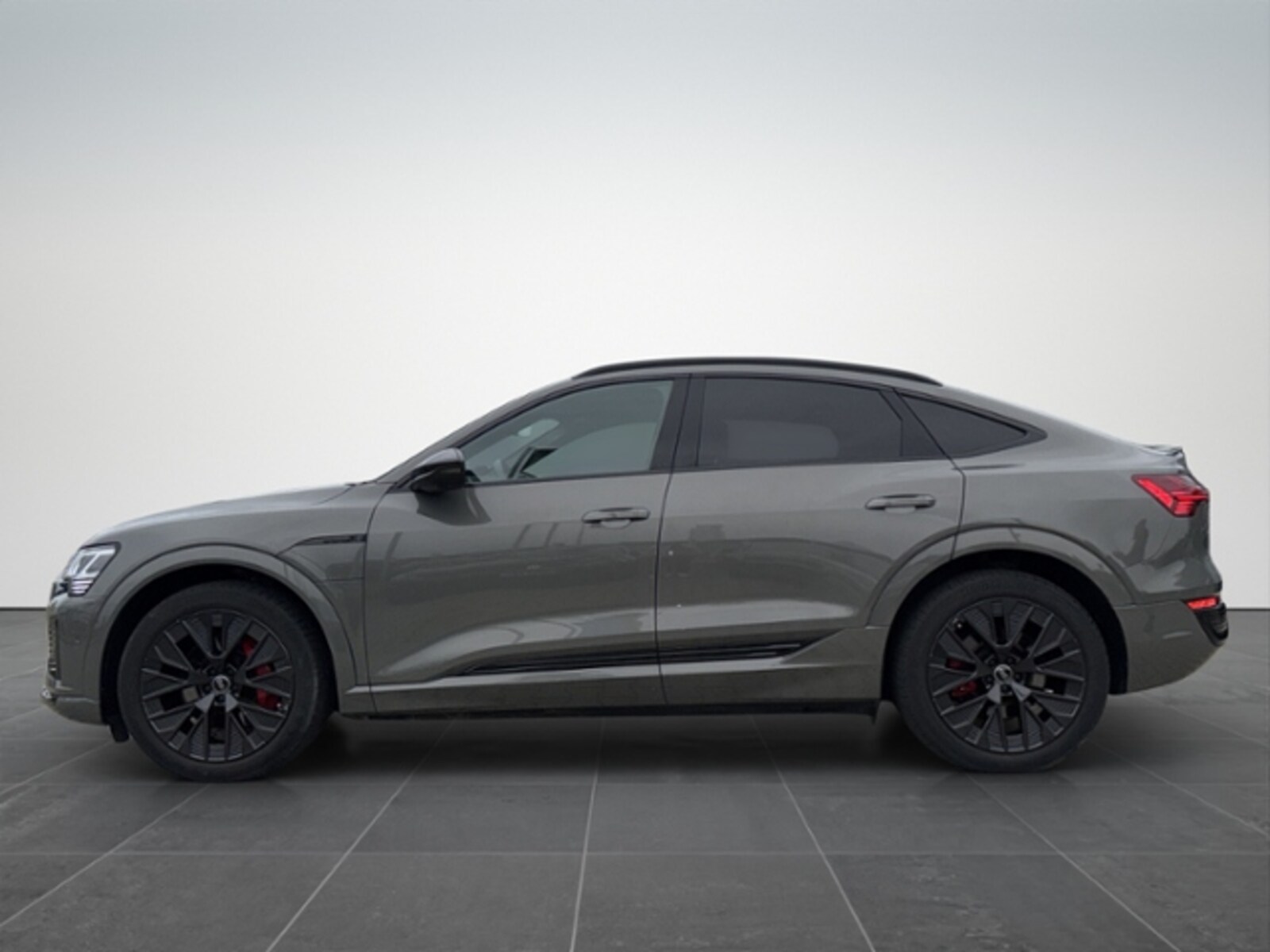 Audi Q8 Sportback e-tron – Bild 4