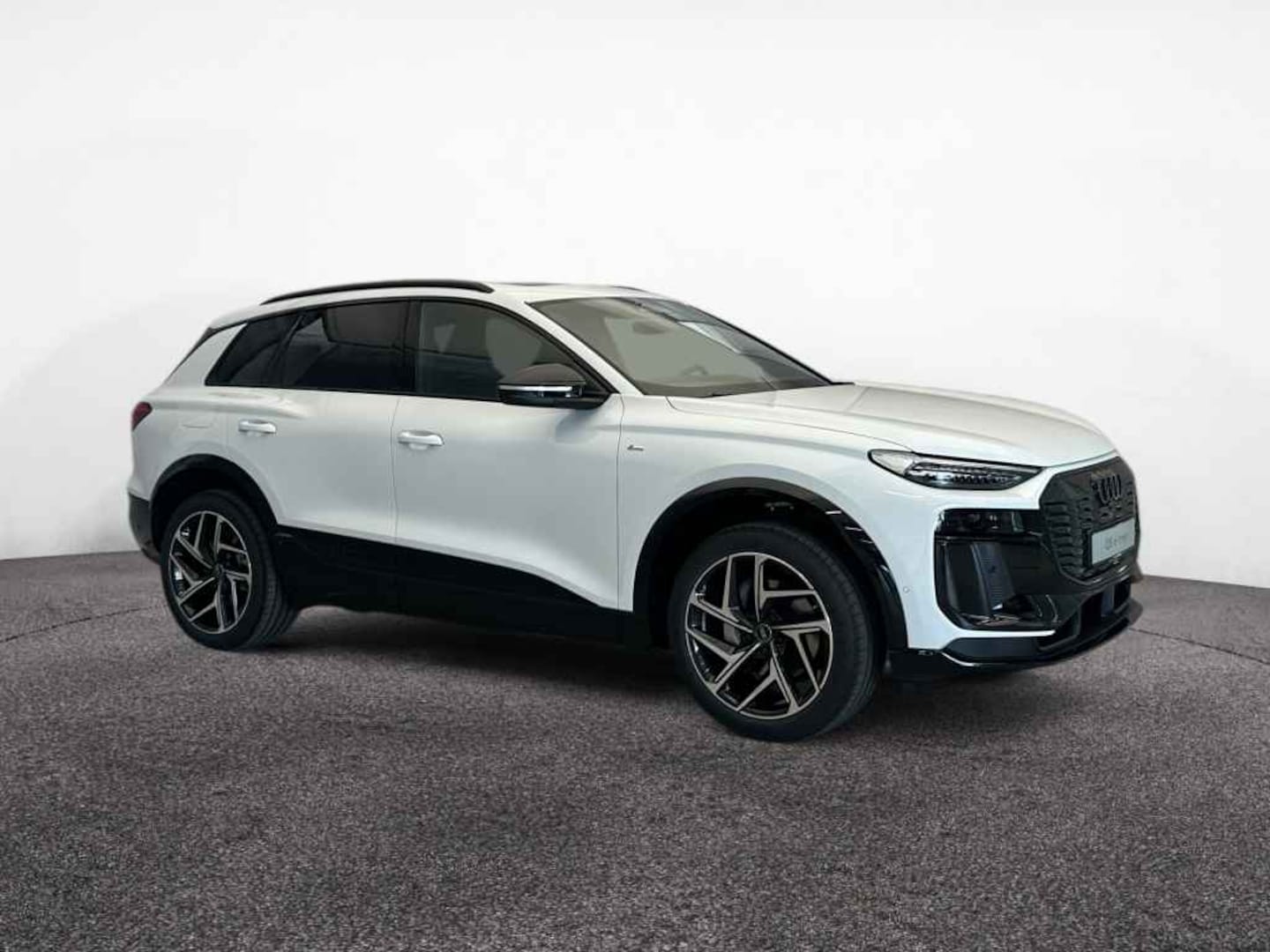 Bild über Audi Q6 SUV e-tron S line business e-tron quattro 315 kW - für weitere Informationen kontaktieren Sie den Audi Partner
