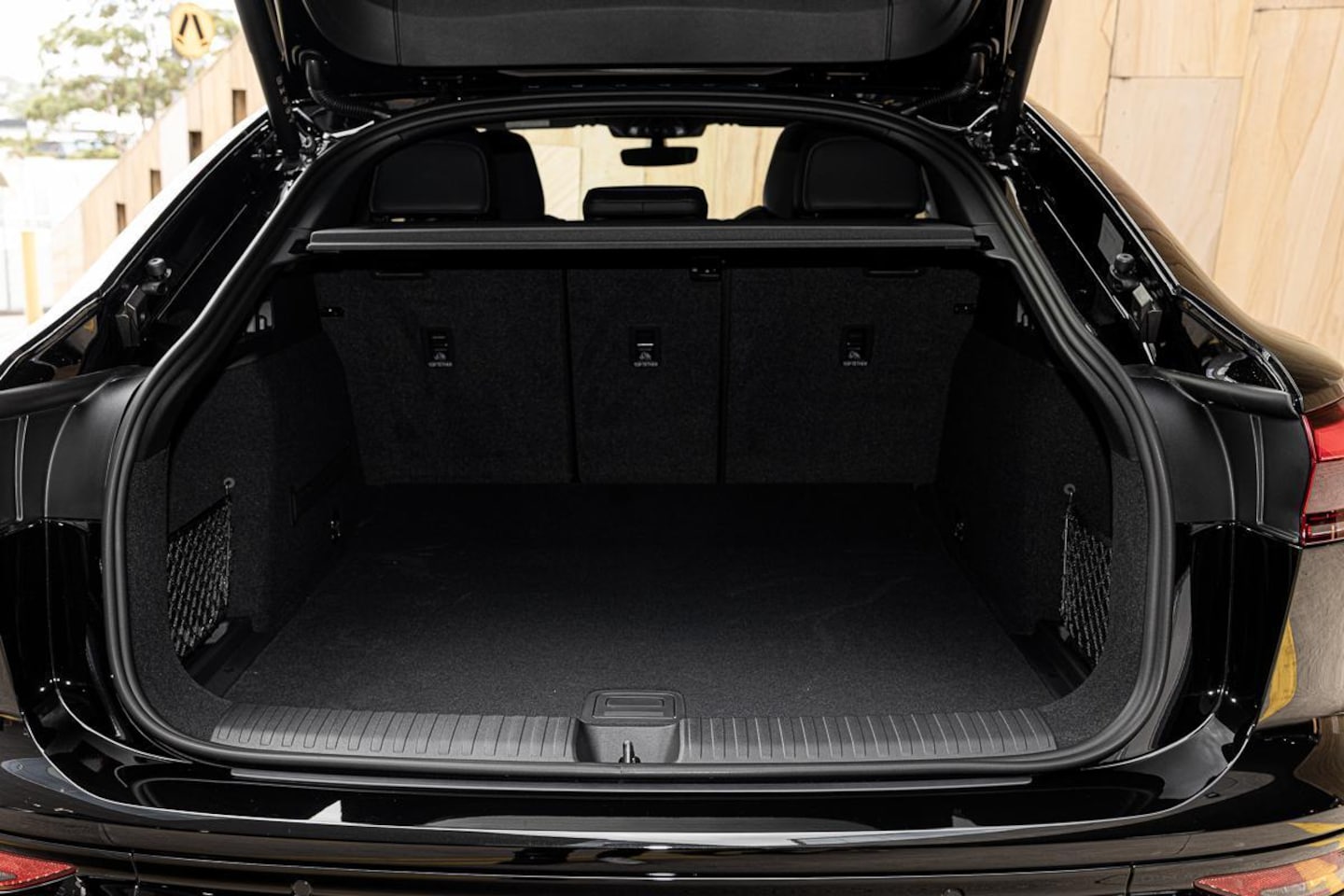 Image about Audi Q6 Sportback e-tron e-tron quattro