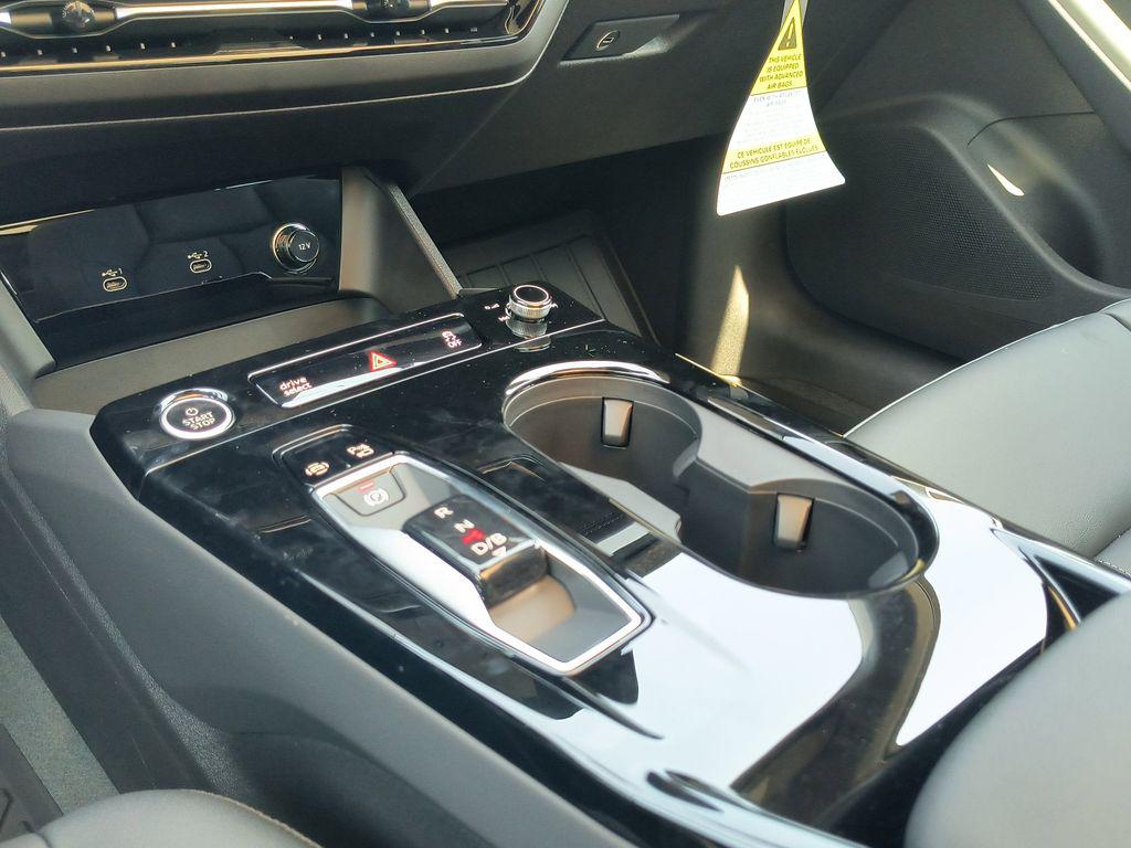 2025 Audi A6 Sportback e-tron Premium - Photo 10