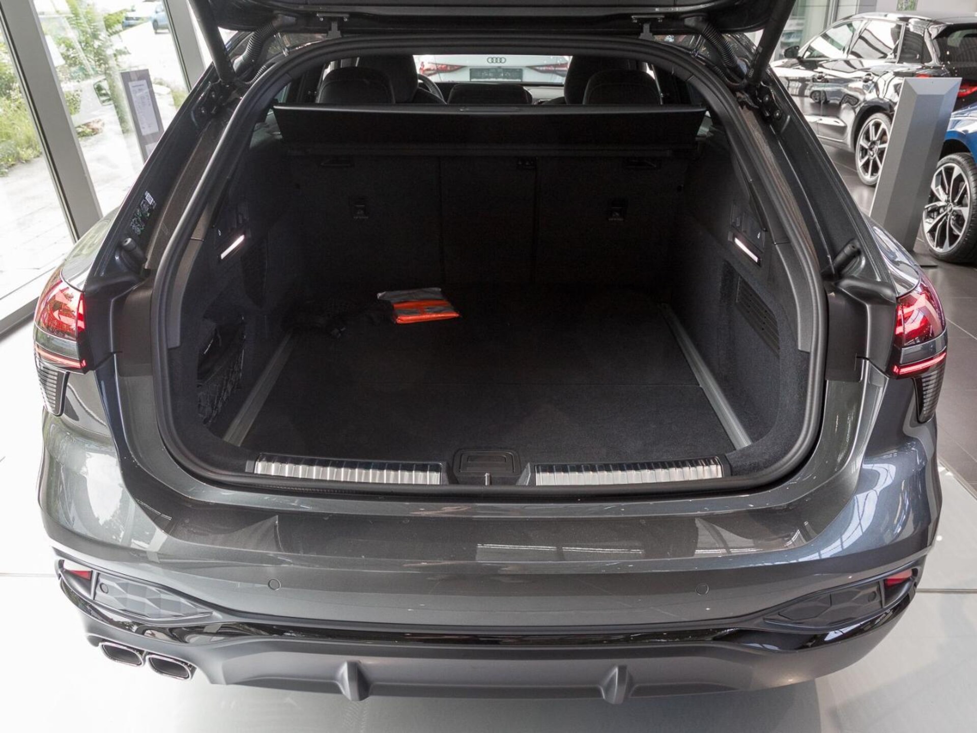 Audi A6 Avant edition one