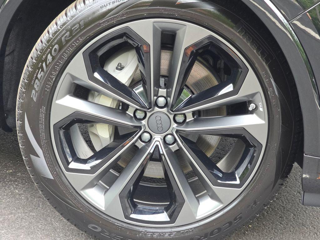 2026 Audi Q7 Premium Plus - Photo 9