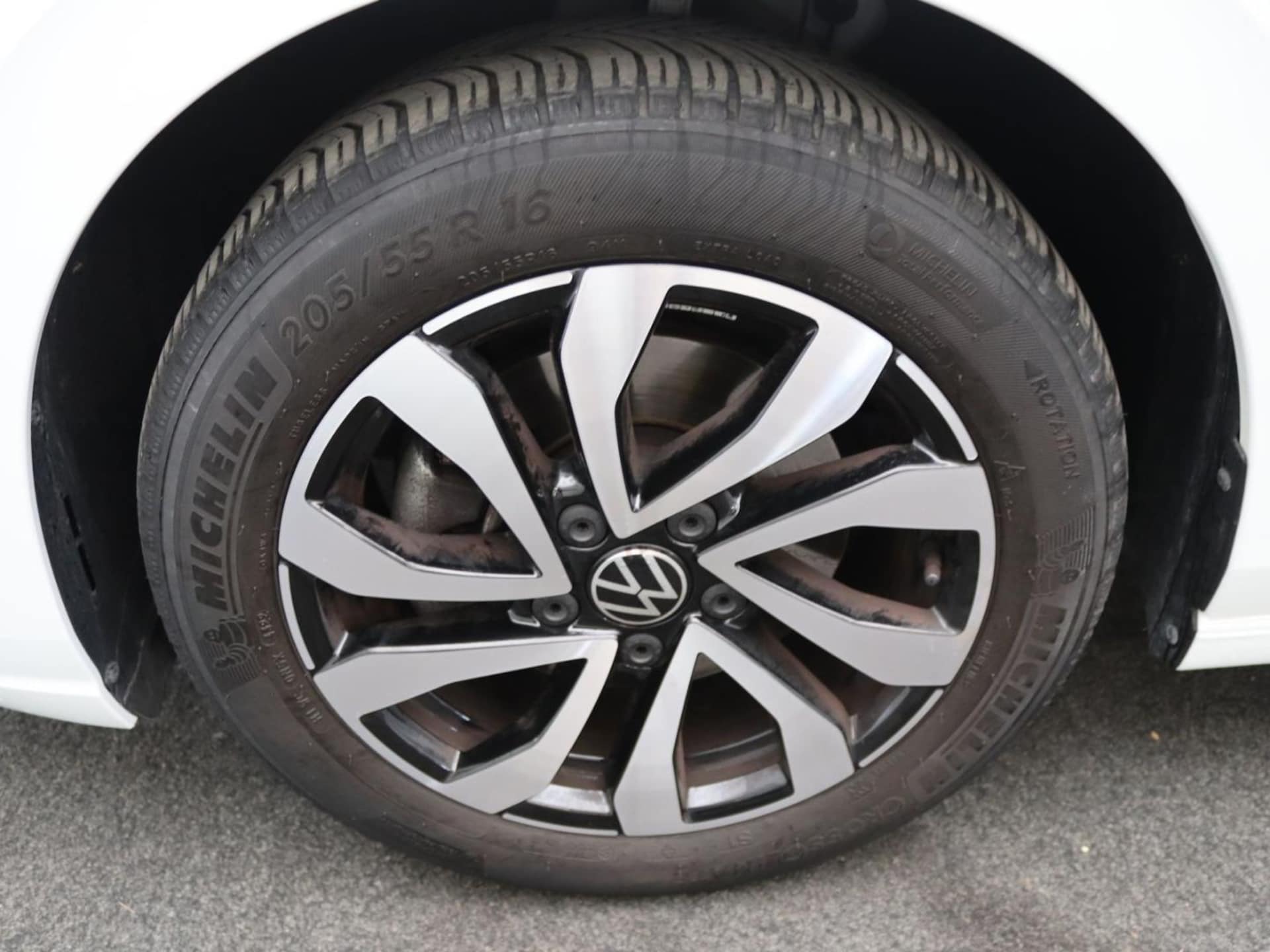 Volkswagen Golf Active
