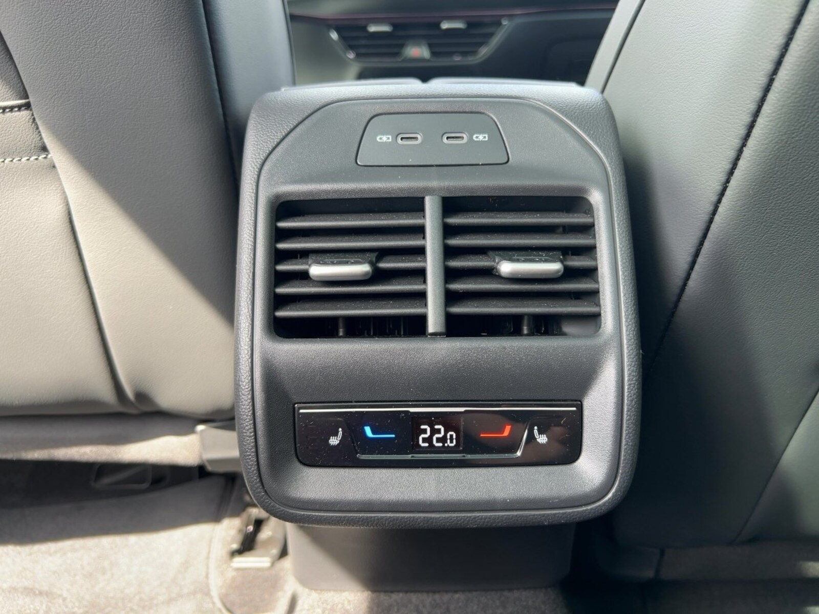 Volkswagen Passat – Bild 16