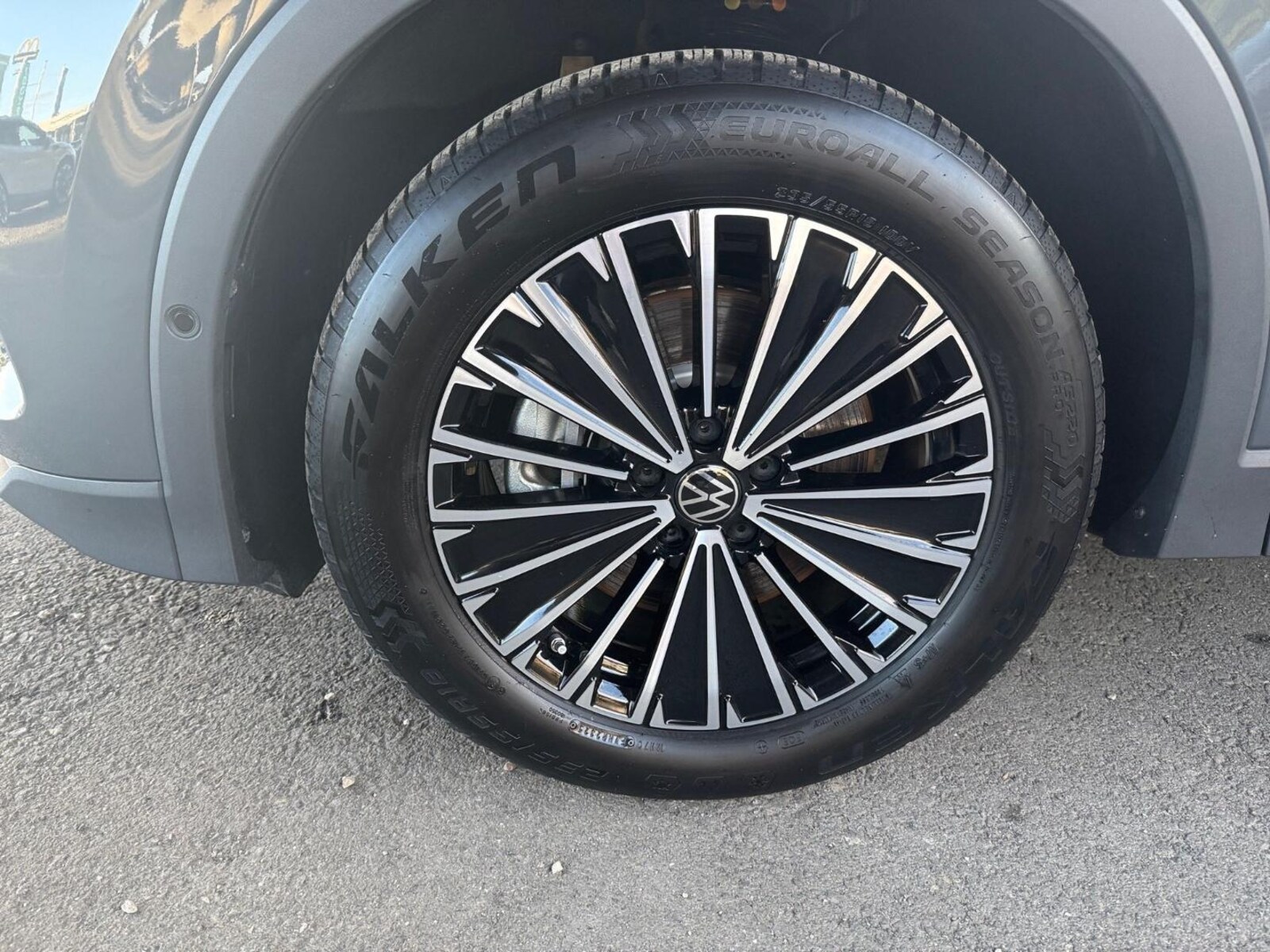 Volkswagen Tiguan – Bild 14
