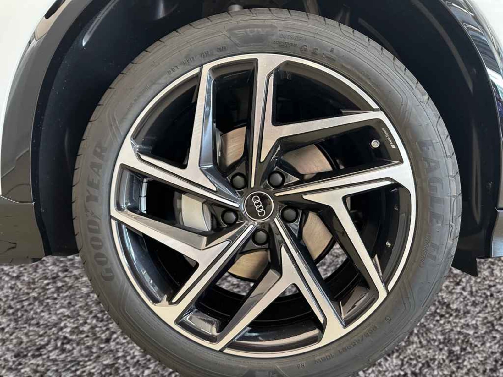 Audi Q6 e-tron – Bild 4