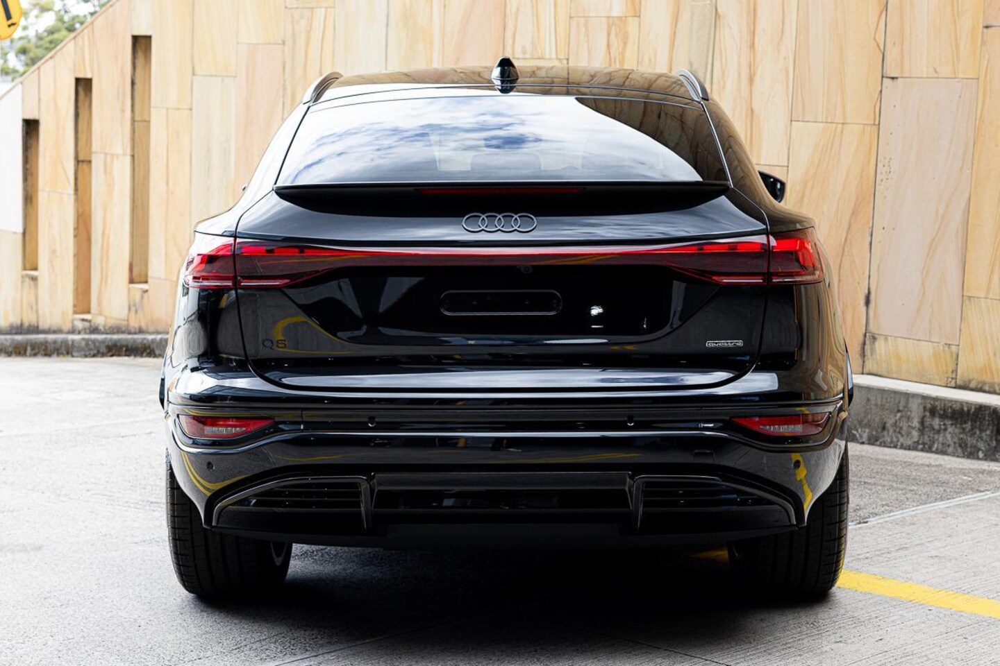 Image about Audi Q6 Sportback e-tron e-tron quattro