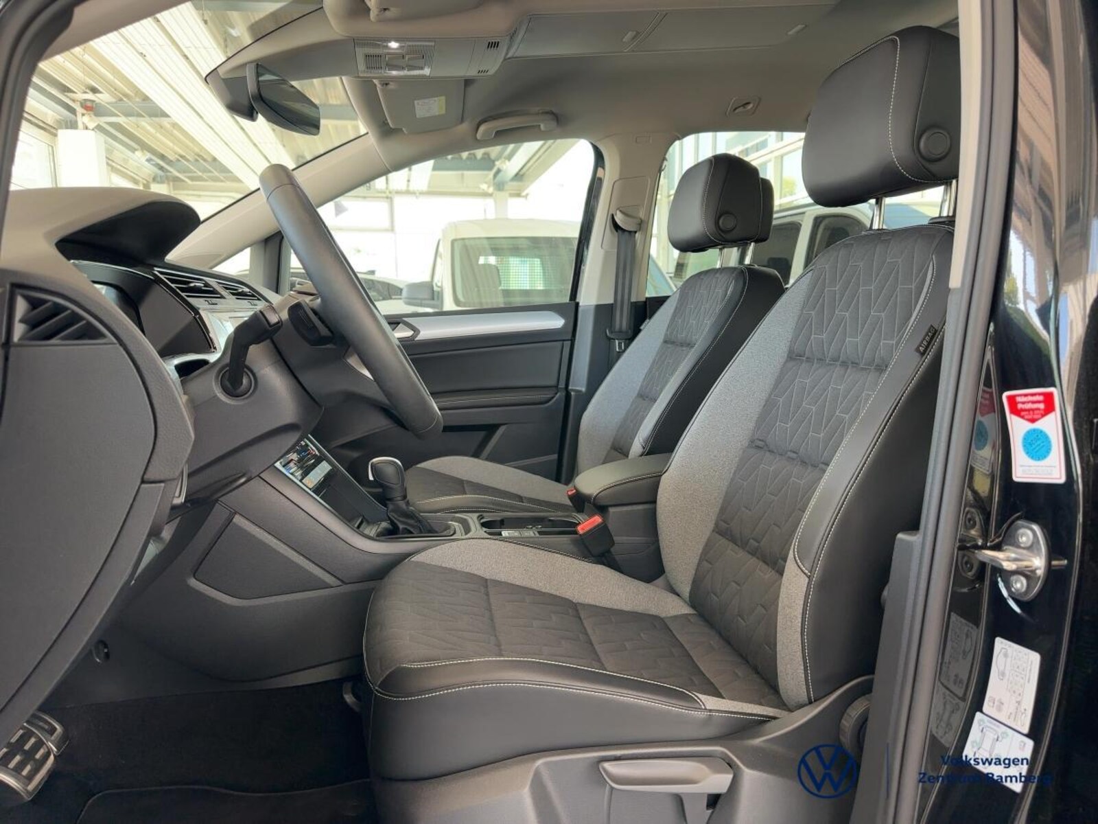 Volkswagen Touran – Bild 9