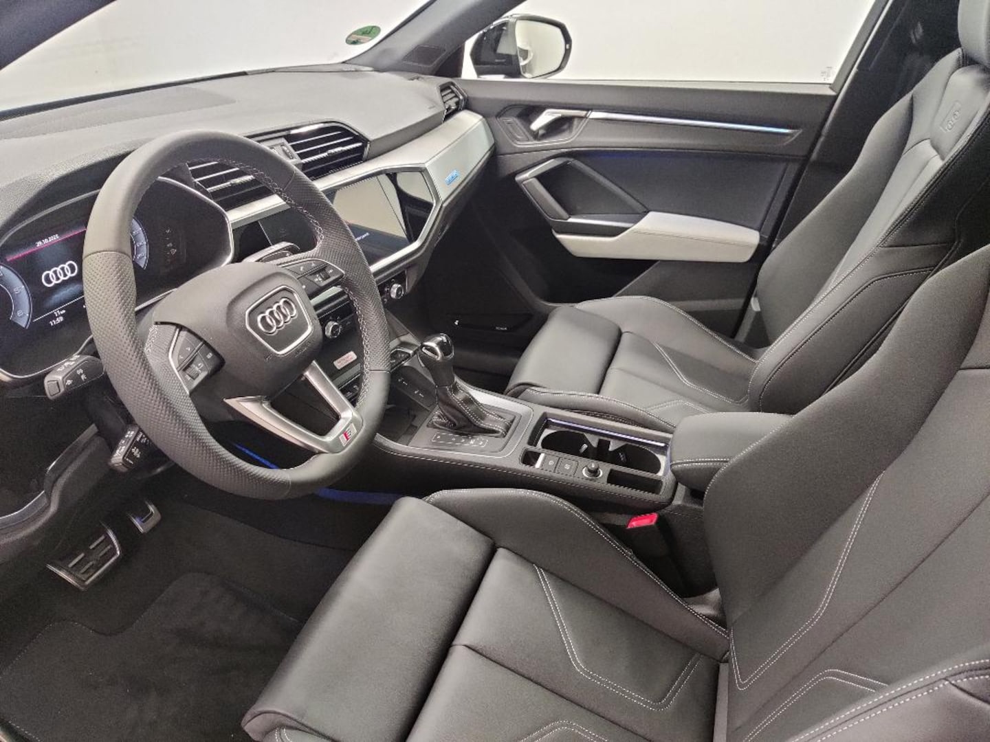 Bild über Audi Q3 Sportback TDI quattro 142 kW S tronic - für weitere Informationen kontaktieren Sie den Audi Partner