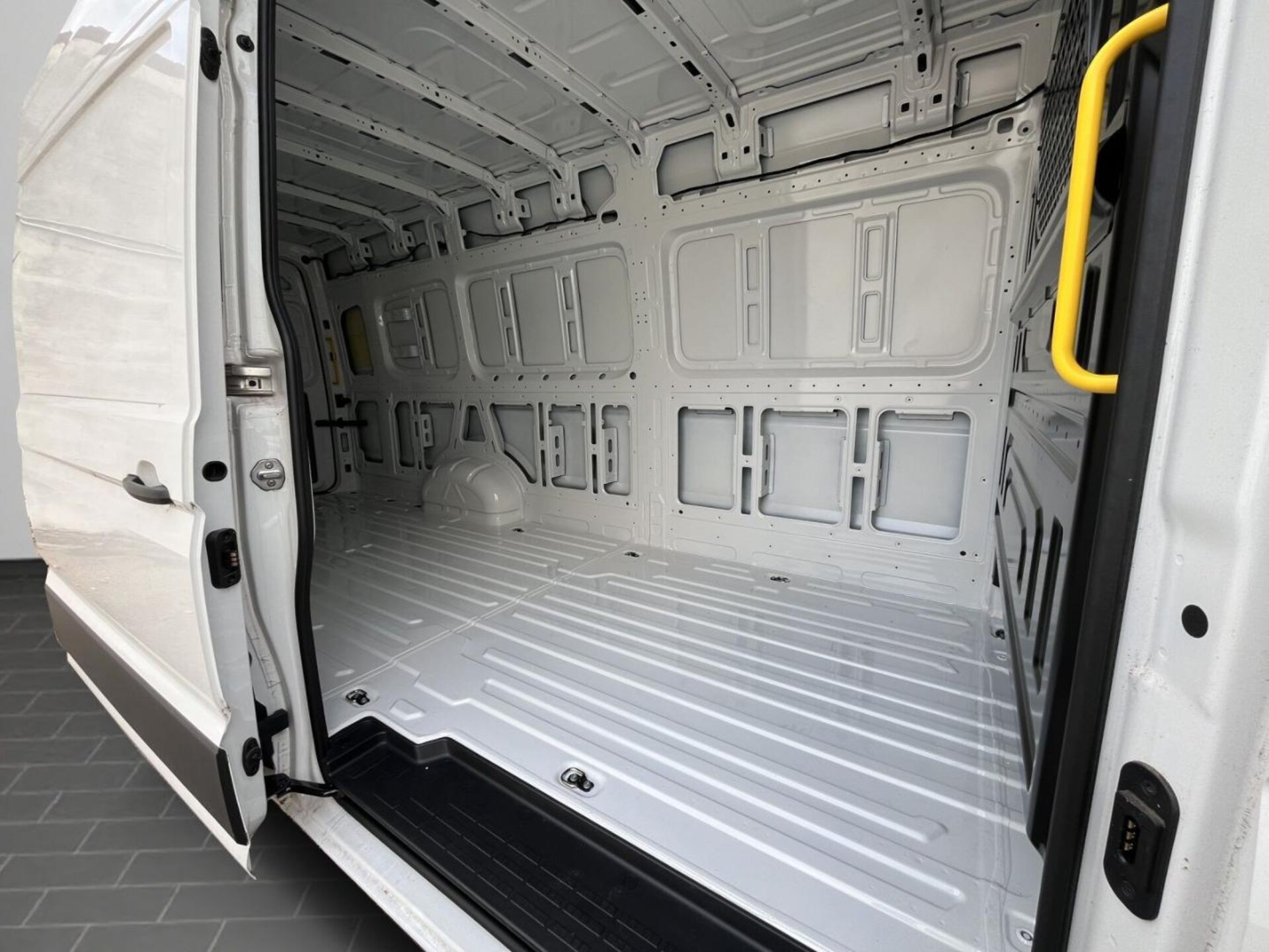 Volkswagen Crafter Kasten langer Radstand