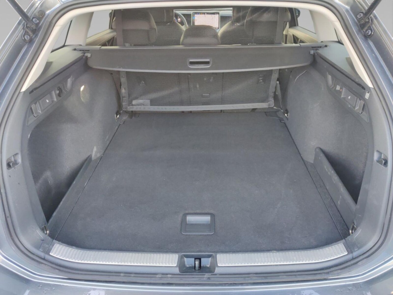 Volkswagen Passat – Bild 16